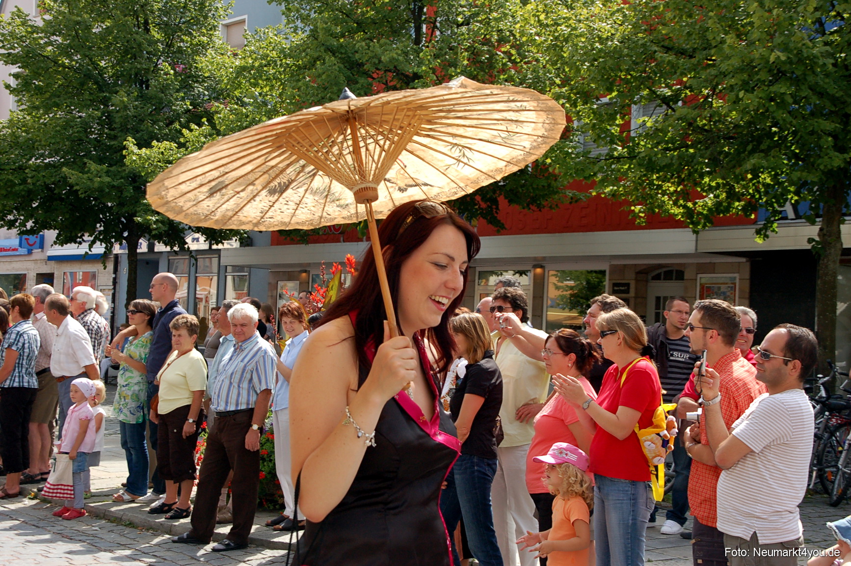 0125 Volksfestzug Neumarkt 100808