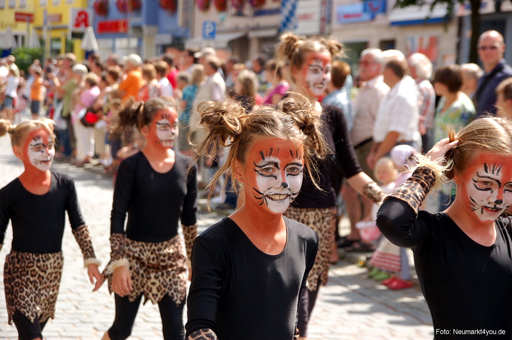 0131 Volksfestzug Neumarkt 100808