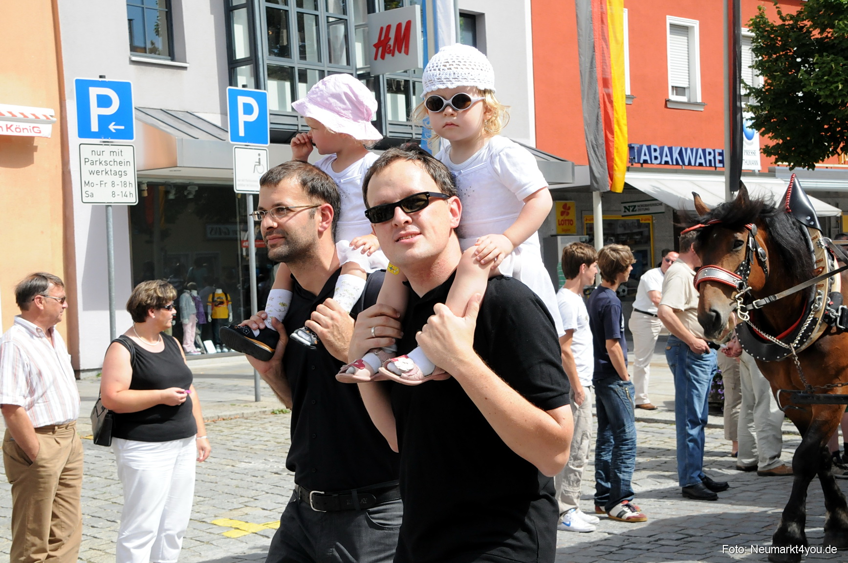 0134 Volksfestzug Neumarkt 100808
