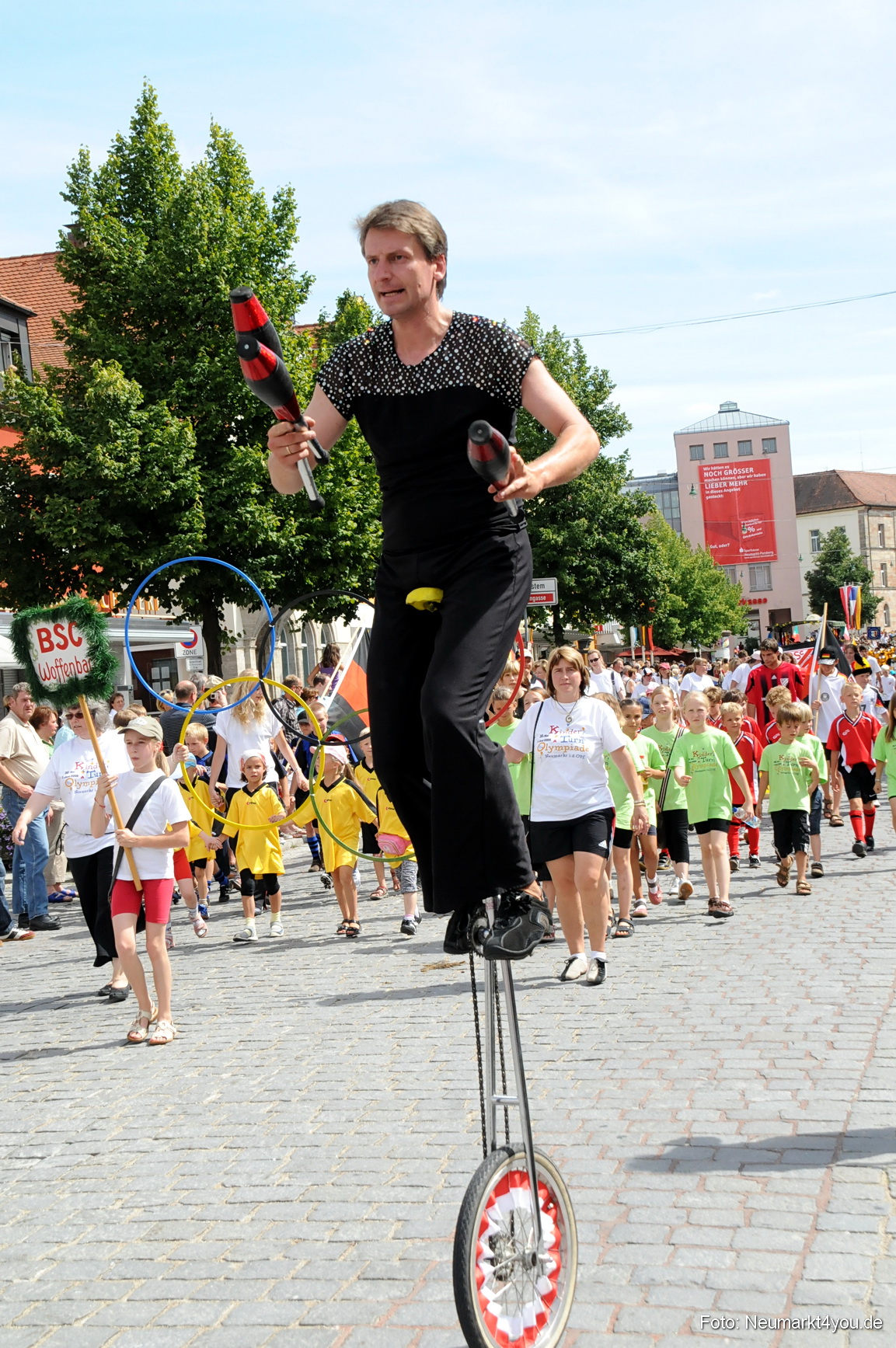 0136 Volksfestzug Neumarkt 100808