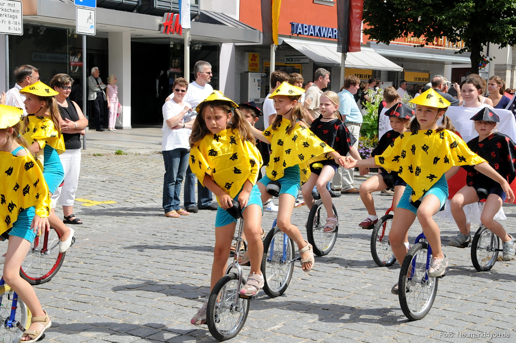 0142 Volksfestzug Neumarkt 100808
