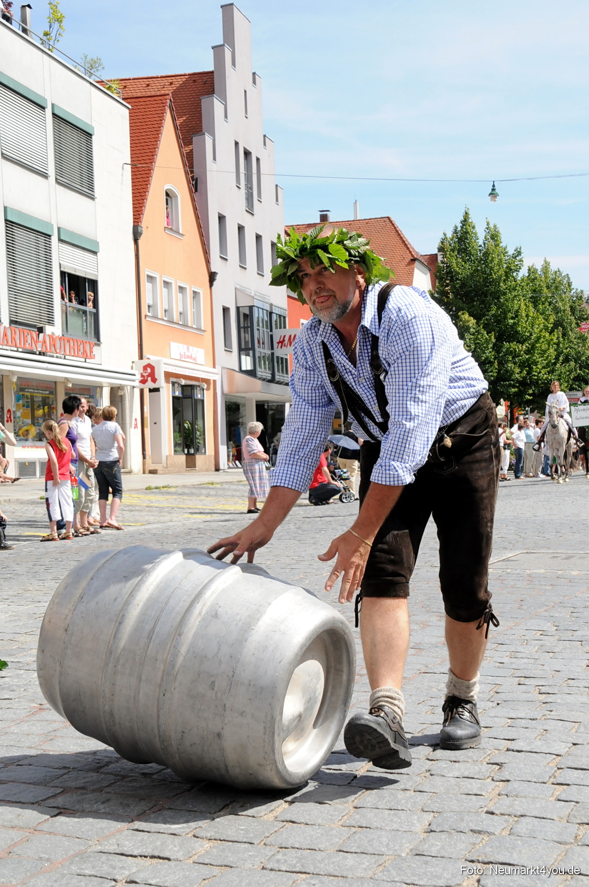 0155 Volksfestzug Neumarkt 100808