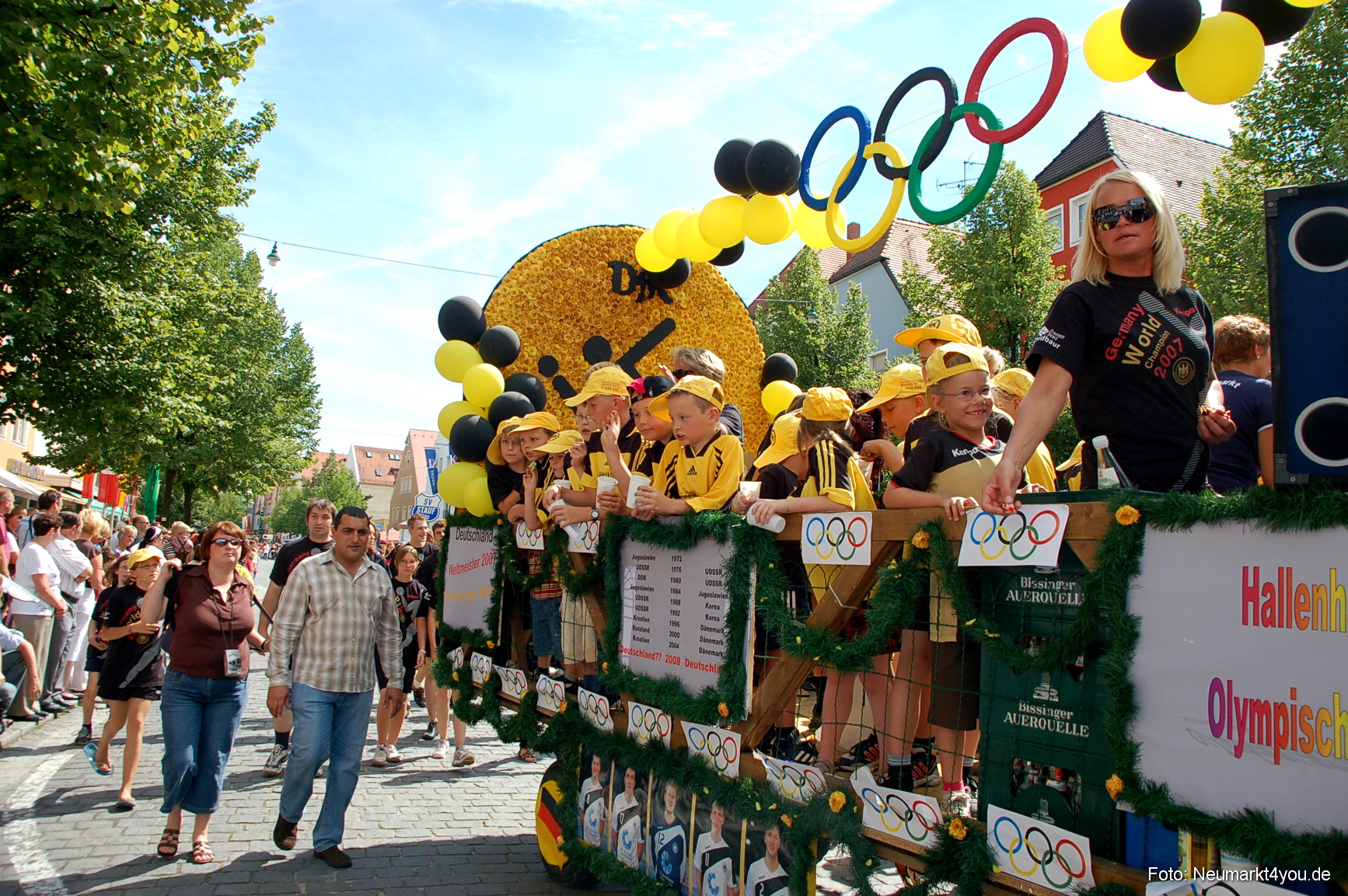 0168 Volksfestzug Neumarkt 100808