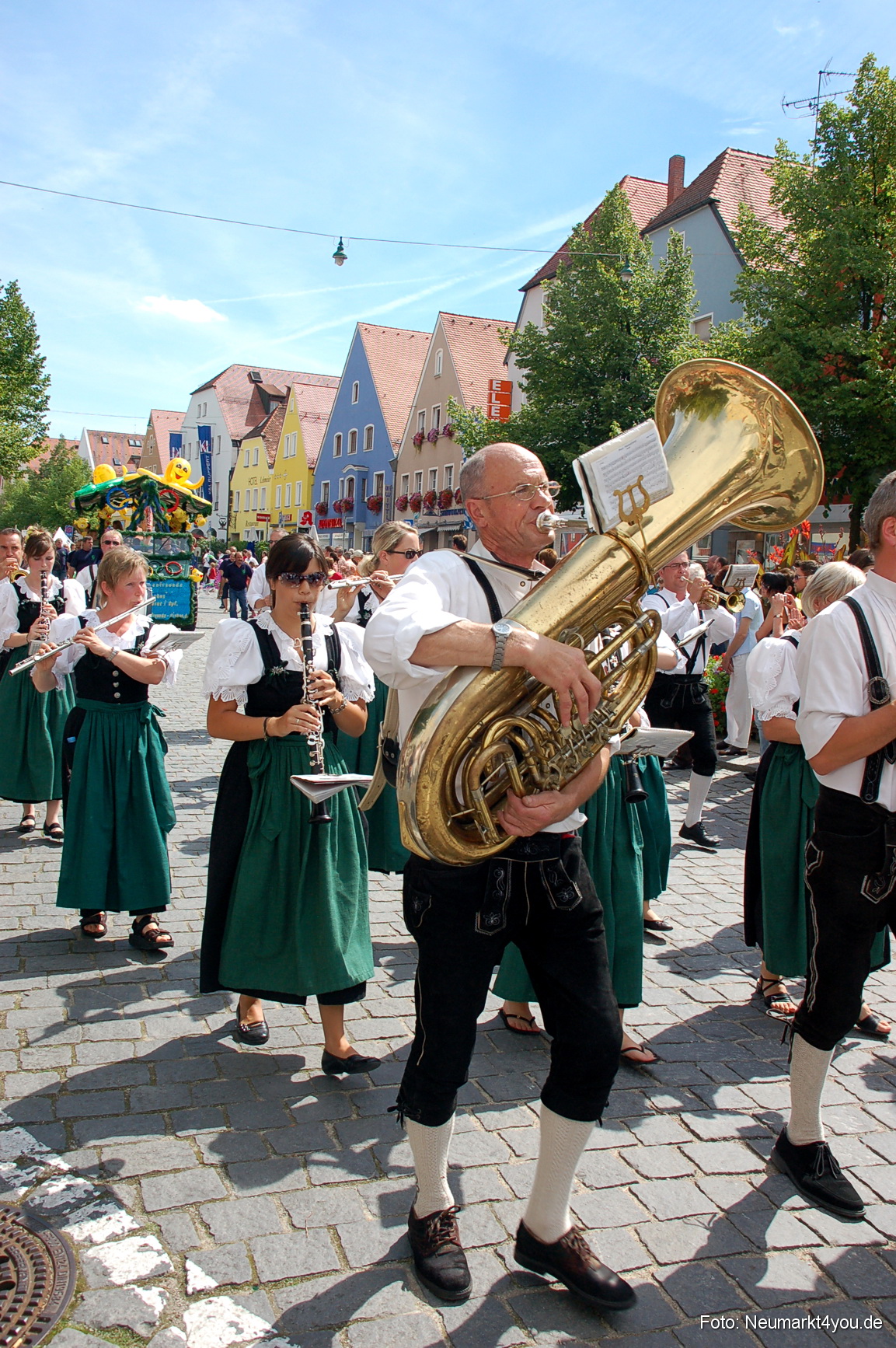 0177 Volksfestzug Neumarkt 100808