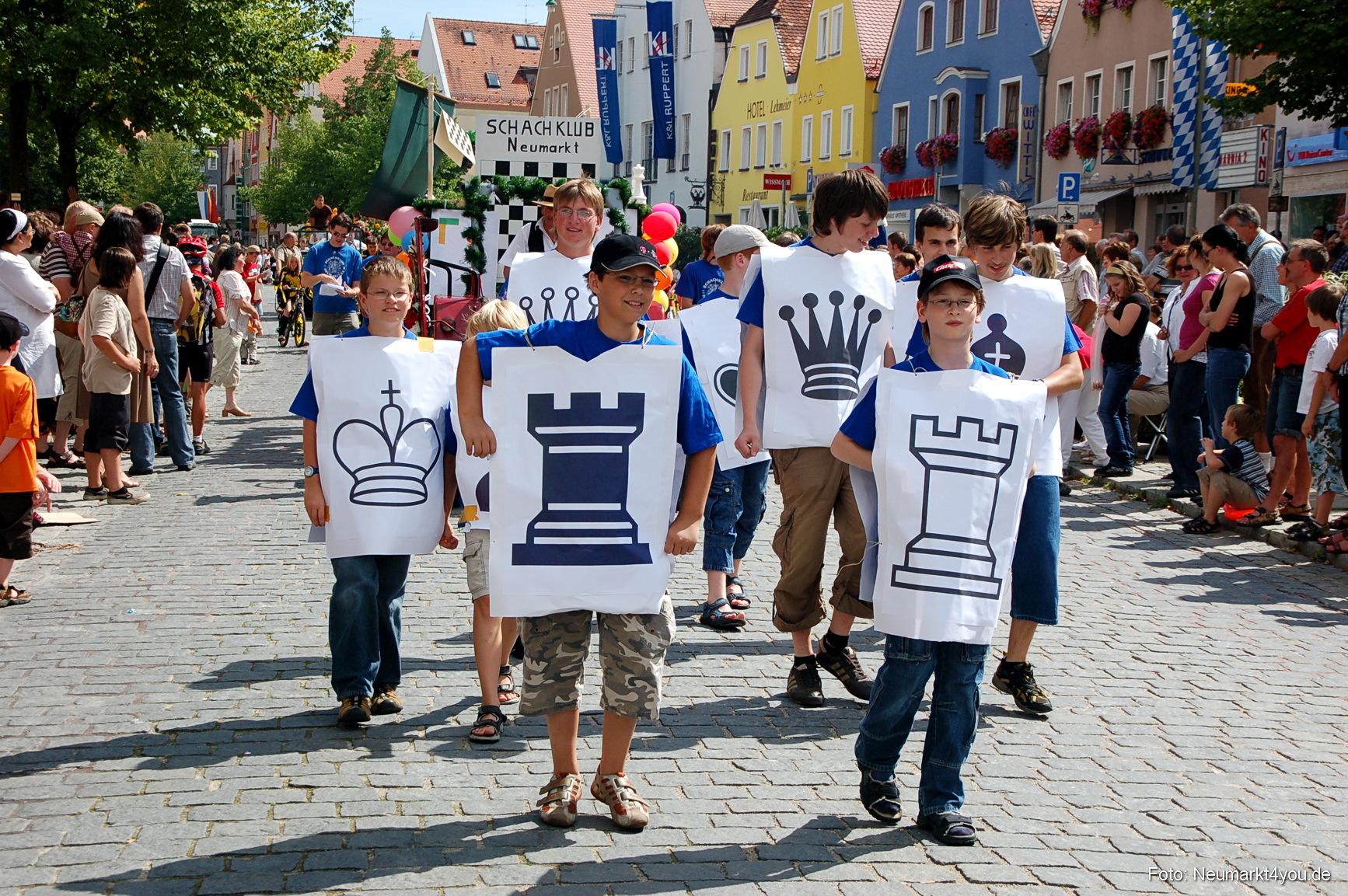 0181 Volksfestzug Neumarkt 100808