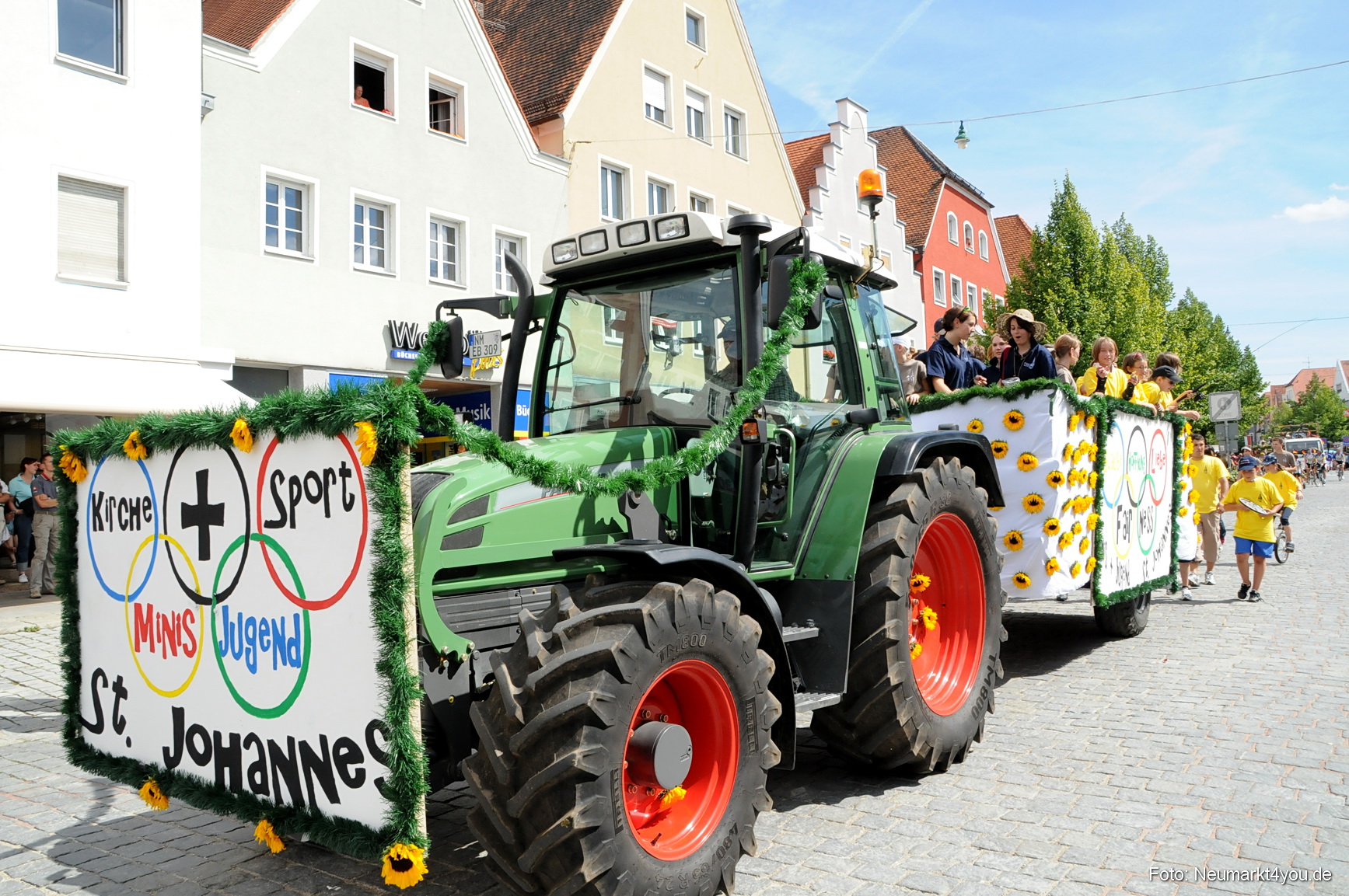 0184 Volksfestzug Neumarkt 100808