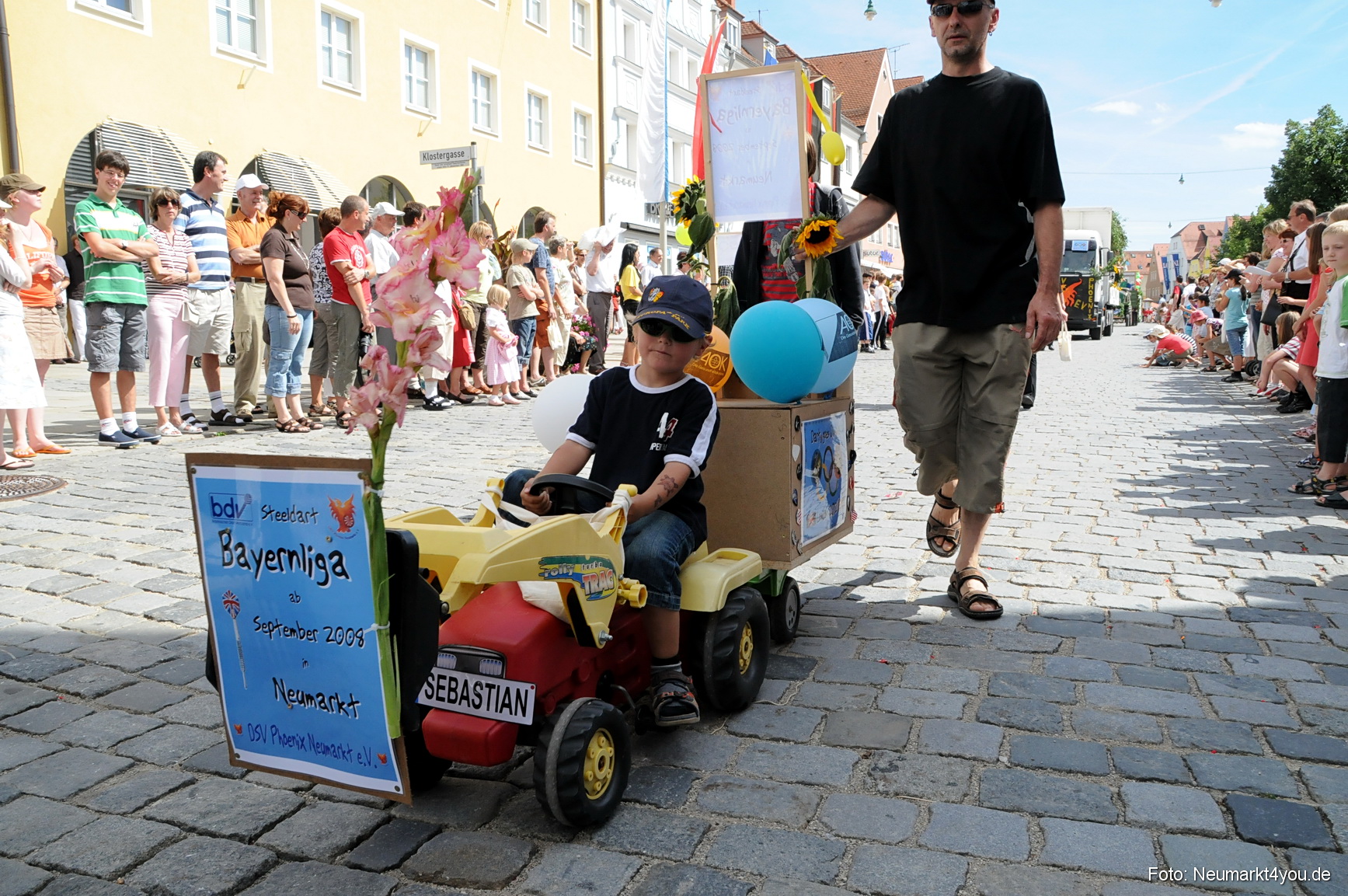 0195 Volksfestzug Neumarkt 100808
