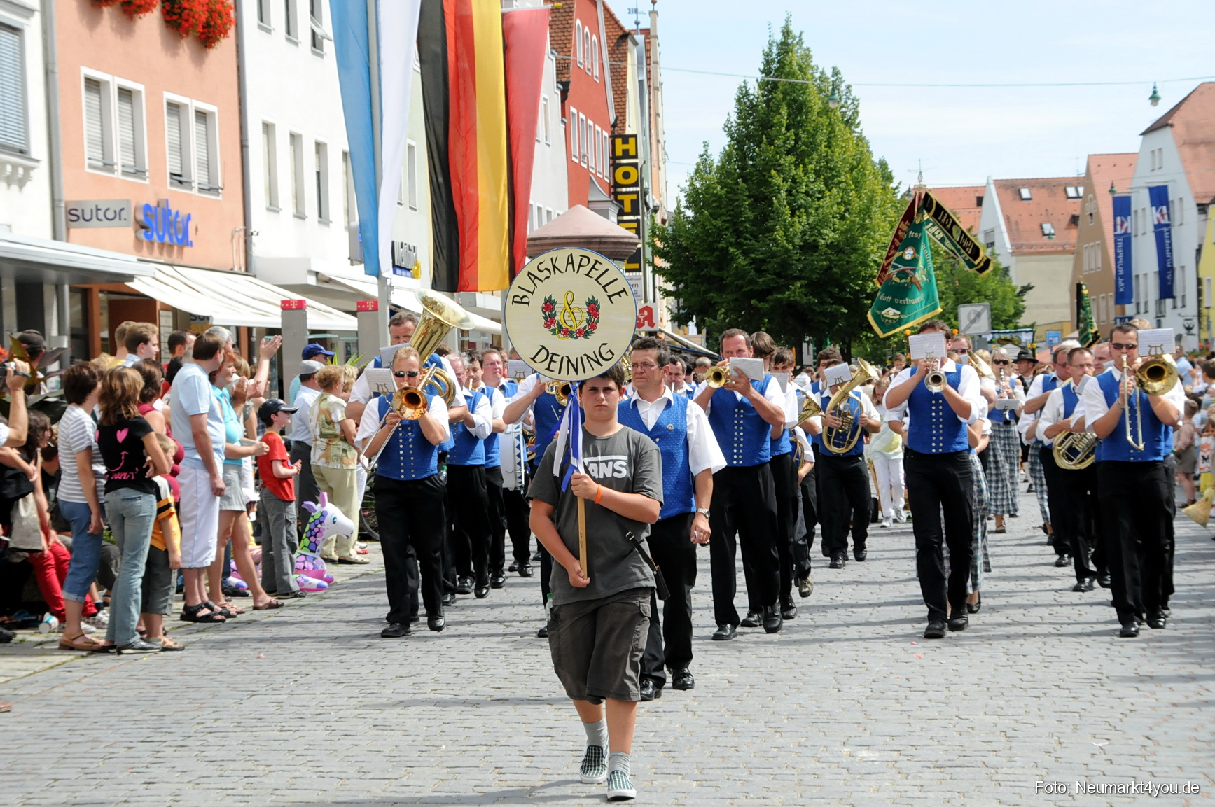 0209 Volksfestzug Neumarkt 100808