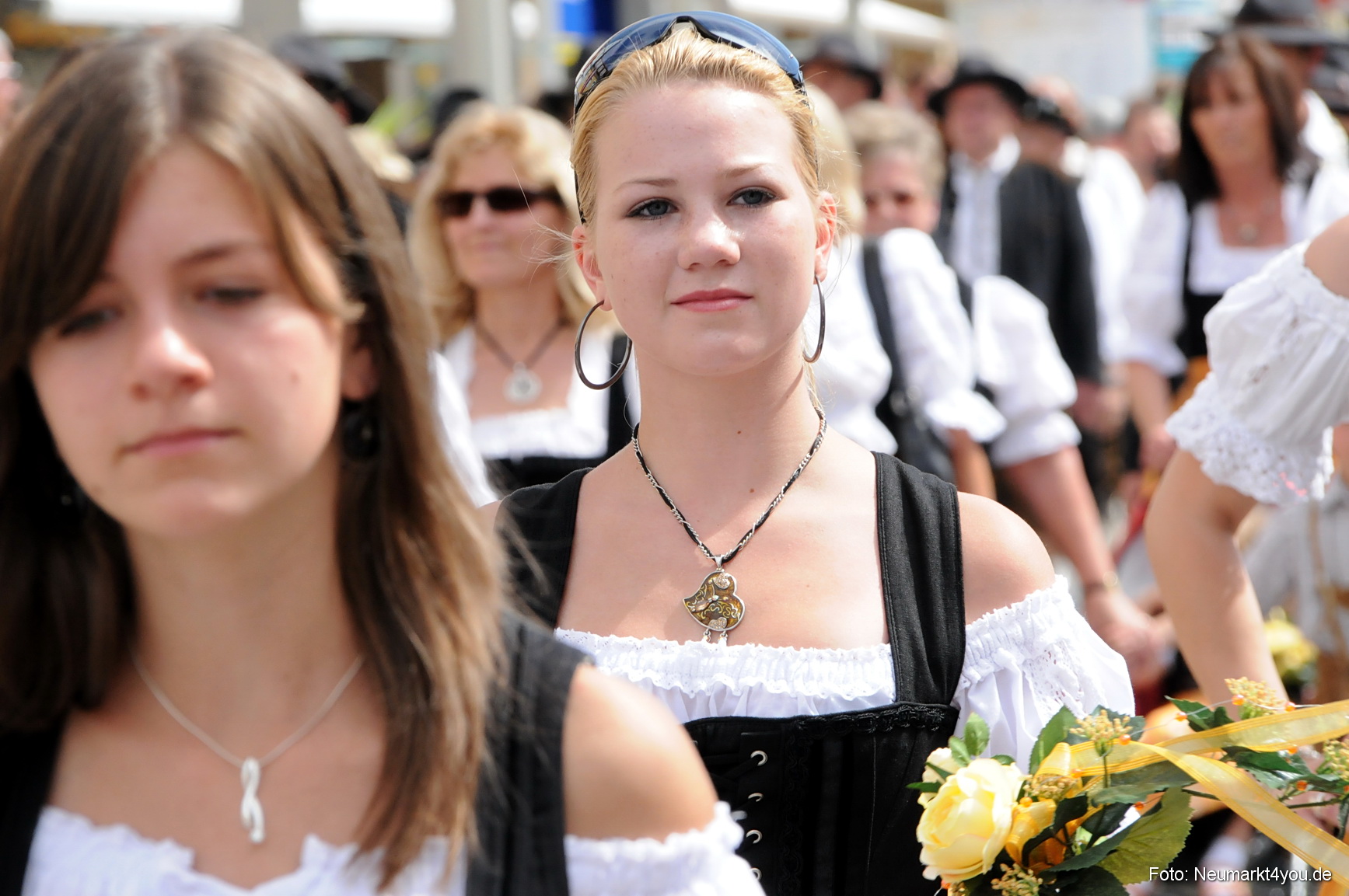 0214 Volksfestzug Neumarkt 100808