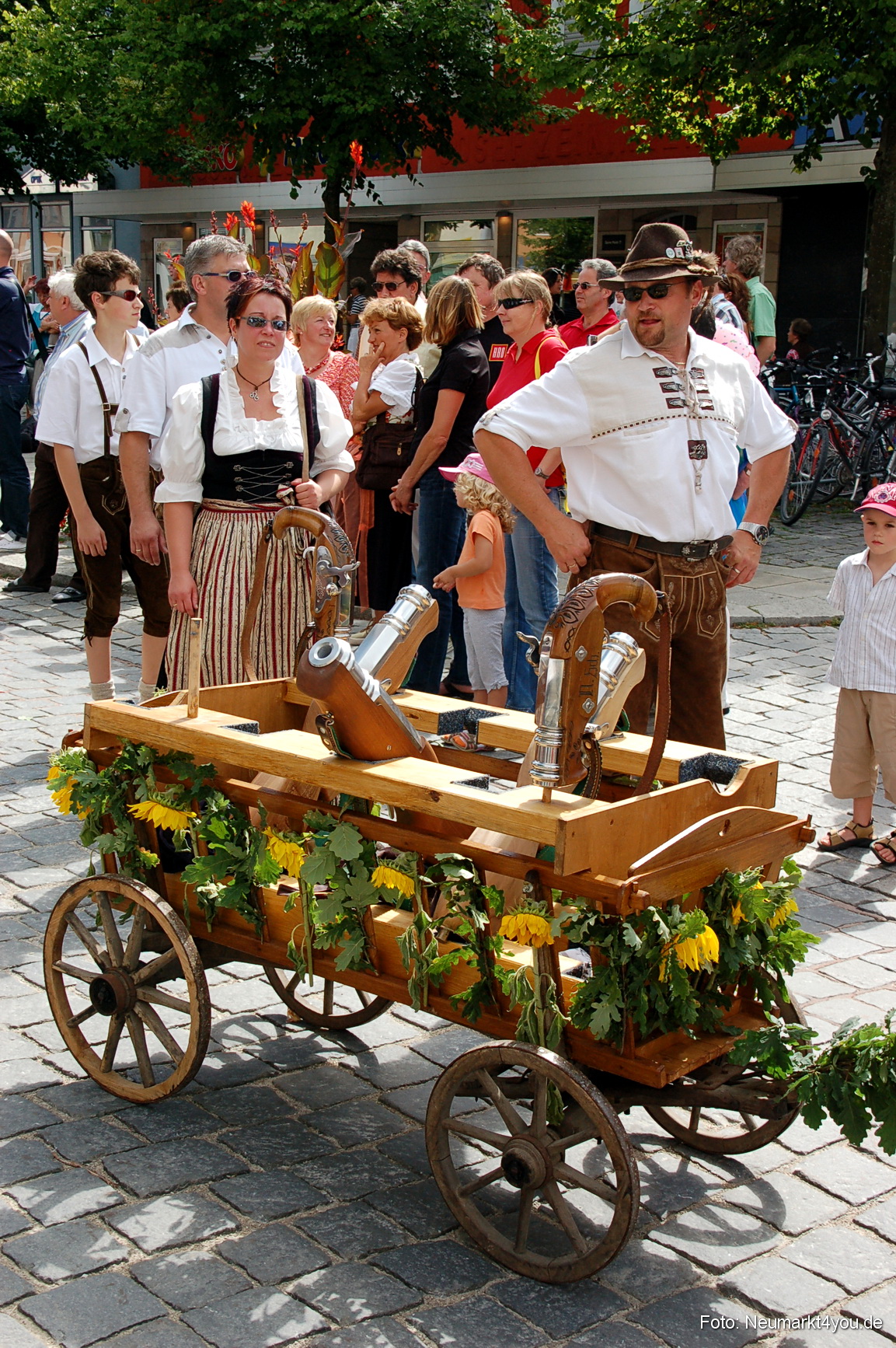 0223 Volksfestzug Neumarkt 100808