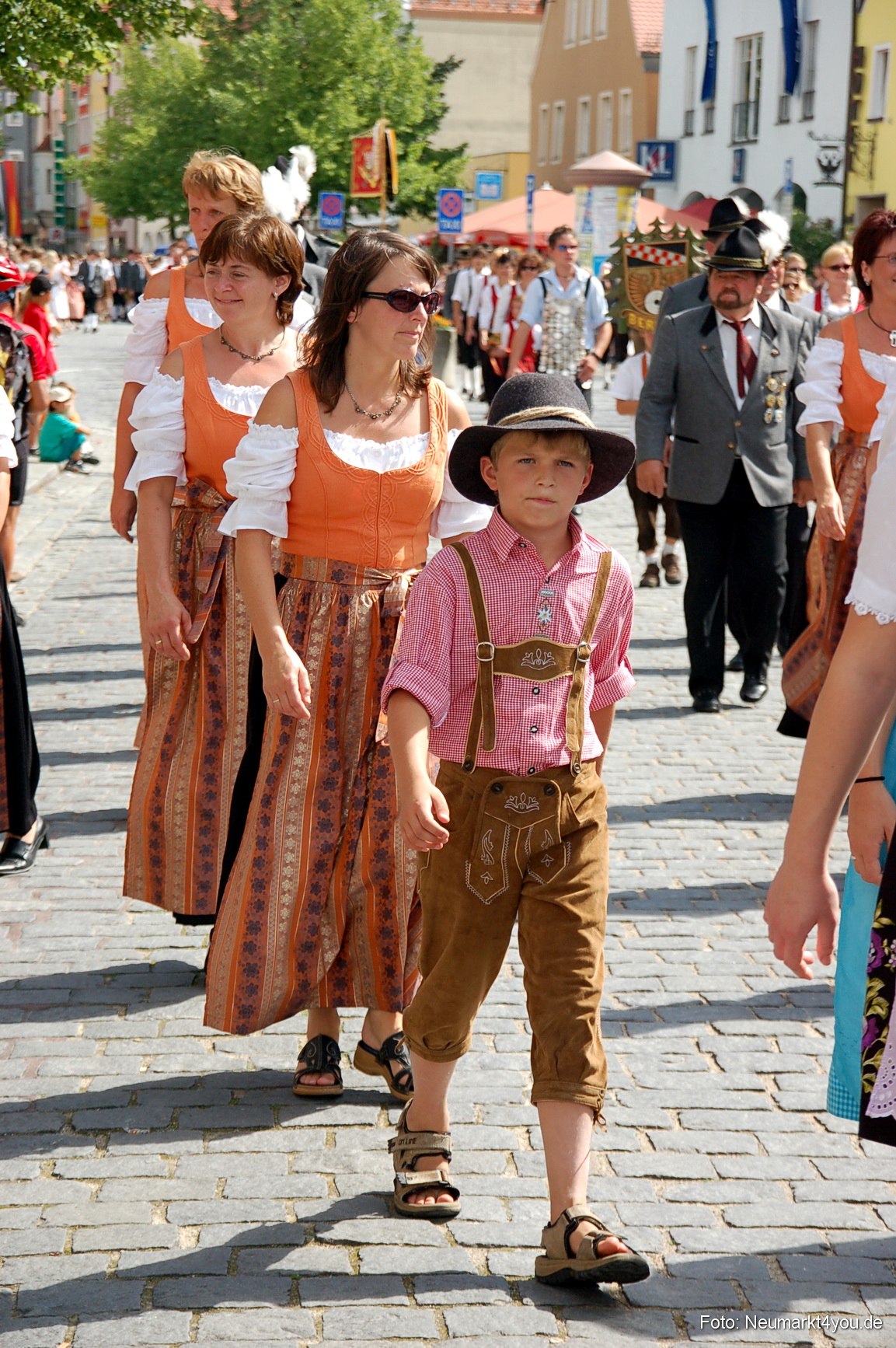 0233 Volksfestzug Neumarkt 100808