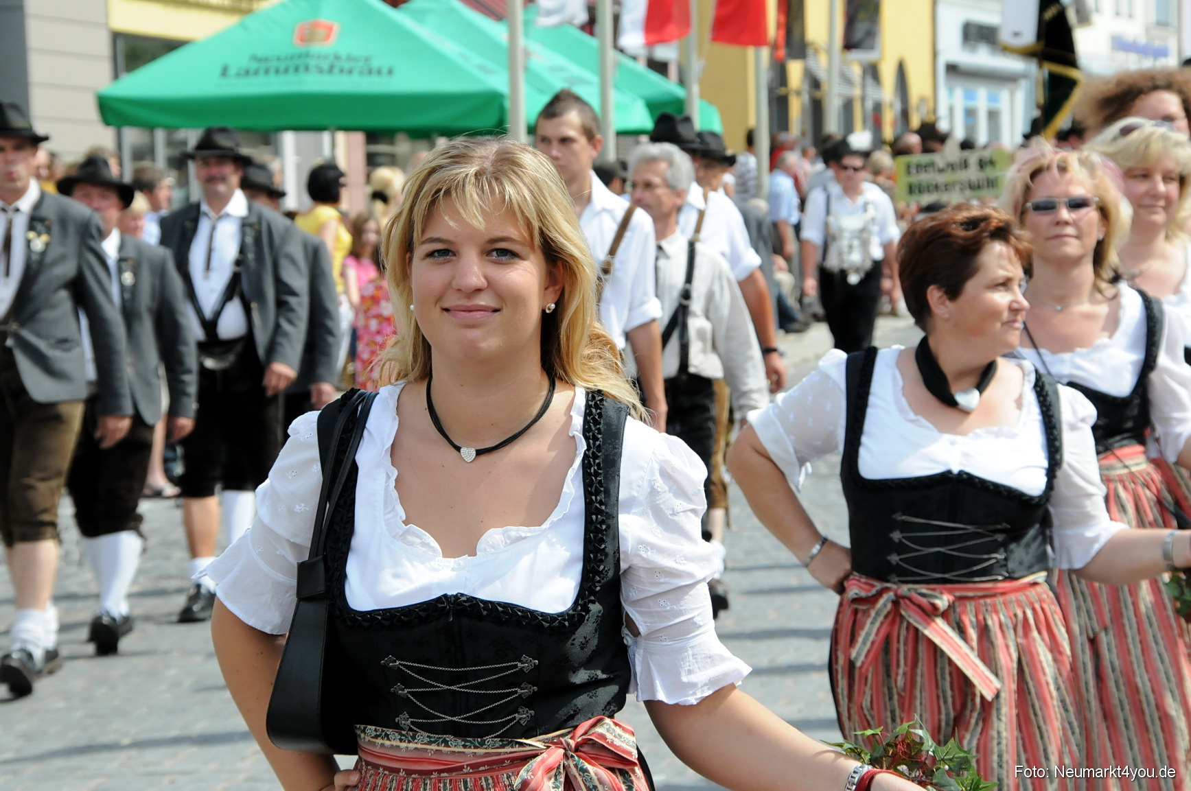 0249 Volksfestzug Neumarkt 100808