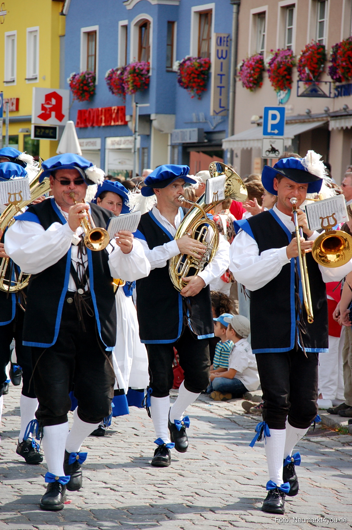 0257 Volksfestzug Neumarkt 100808
