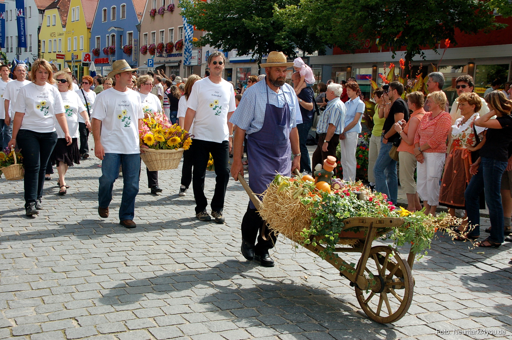 0270 Volksfestzug Neumarkt 100808