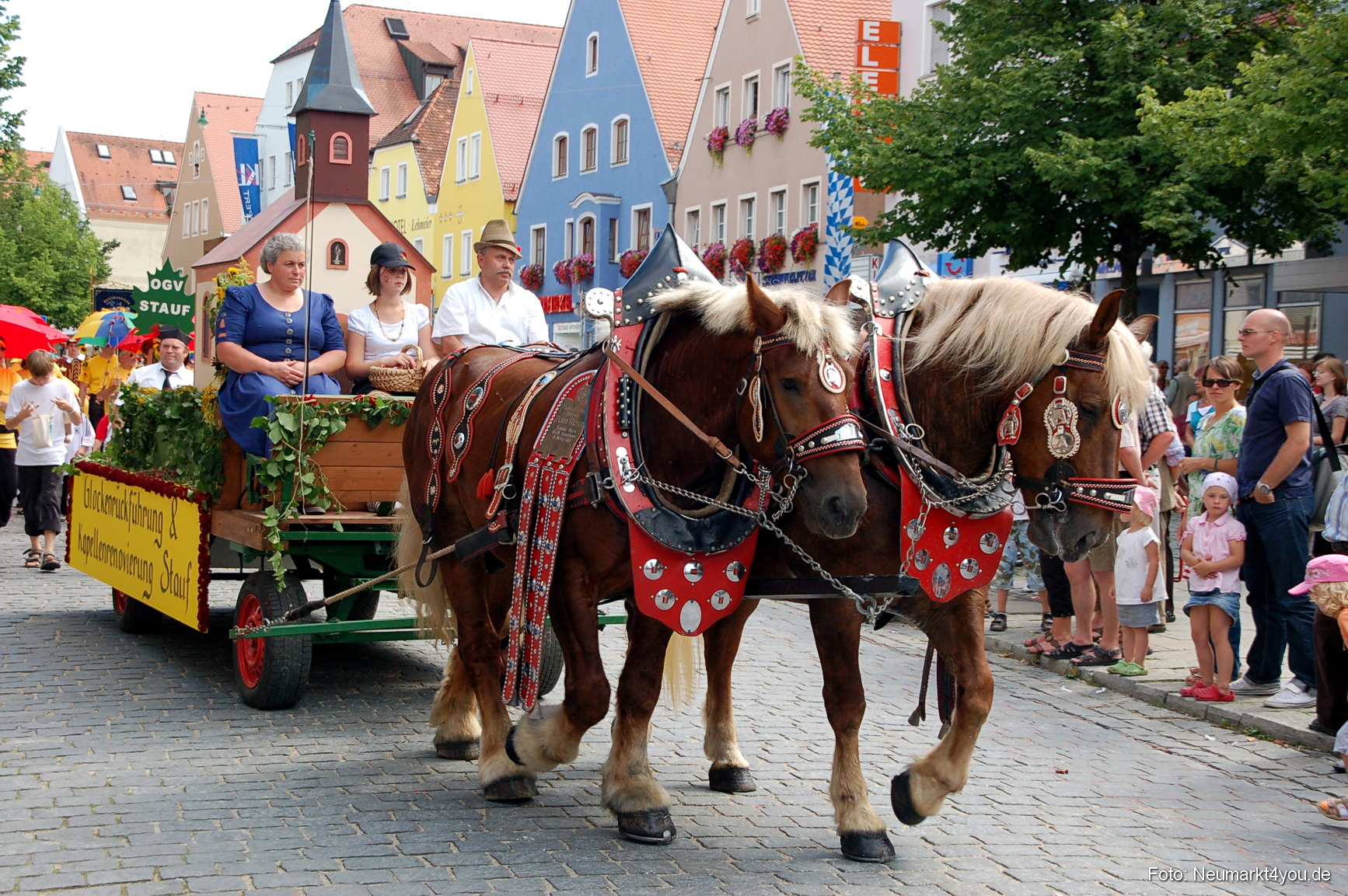 0283 Volksfestzug Neumarkt 100808