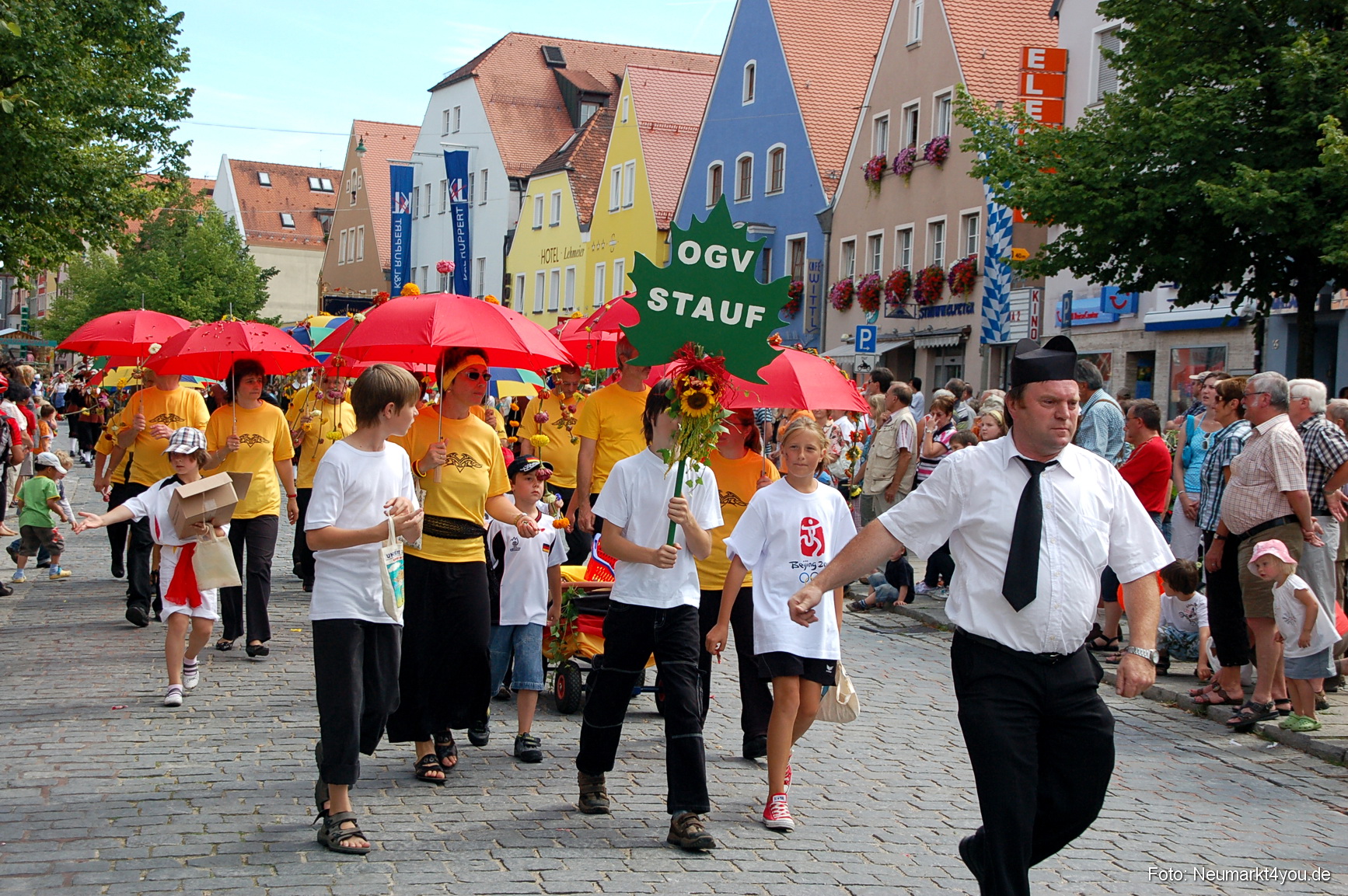 0285 Volksfestzug Neumarkt 100808