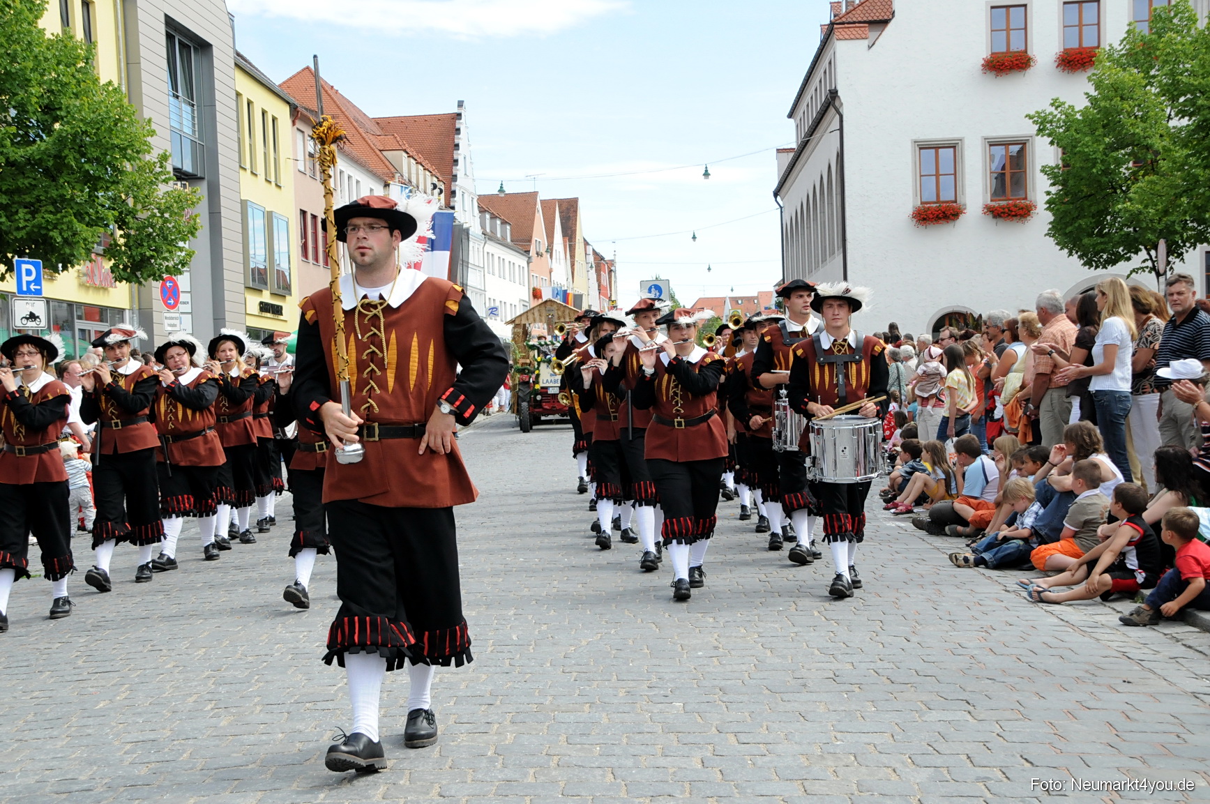 0297 Volksfestzug Neumarkt 100808