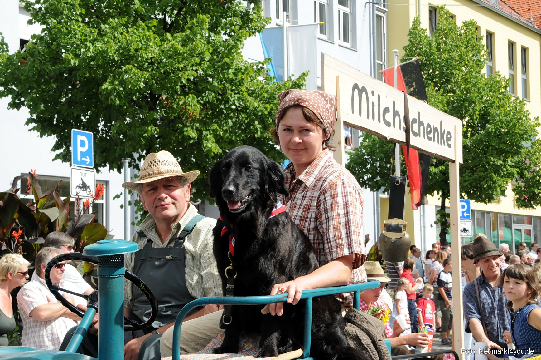 0312 Volksfestzug Neumarkt 100808