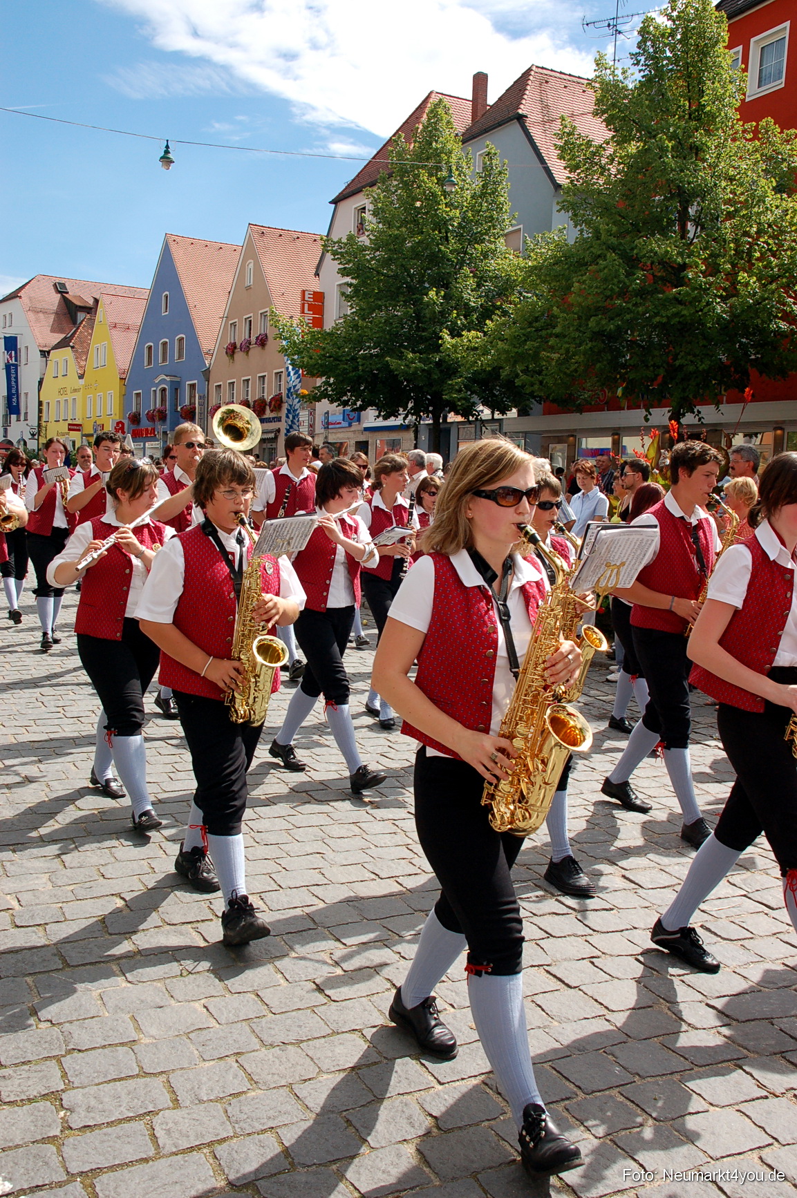 0315 Volksfestzug Neumarkt 100808