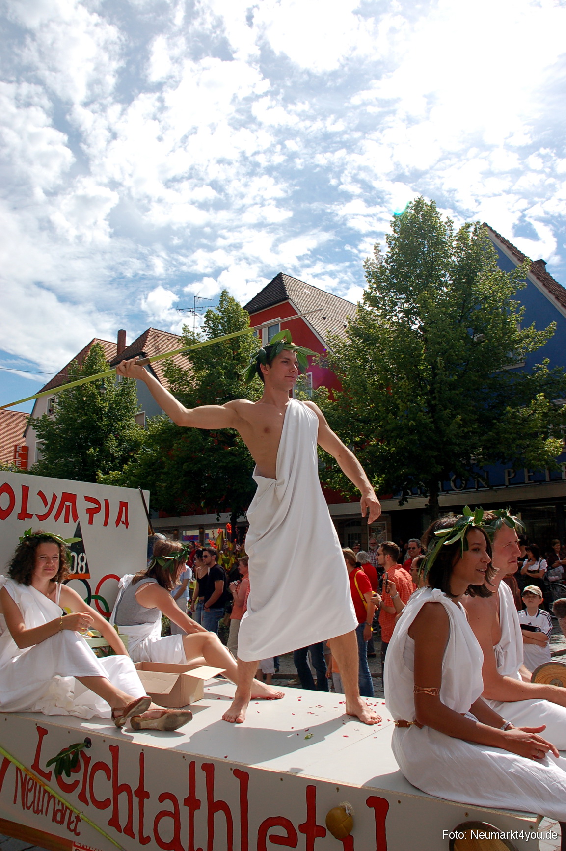 0319 Volksfestzug Neumarkt 100808