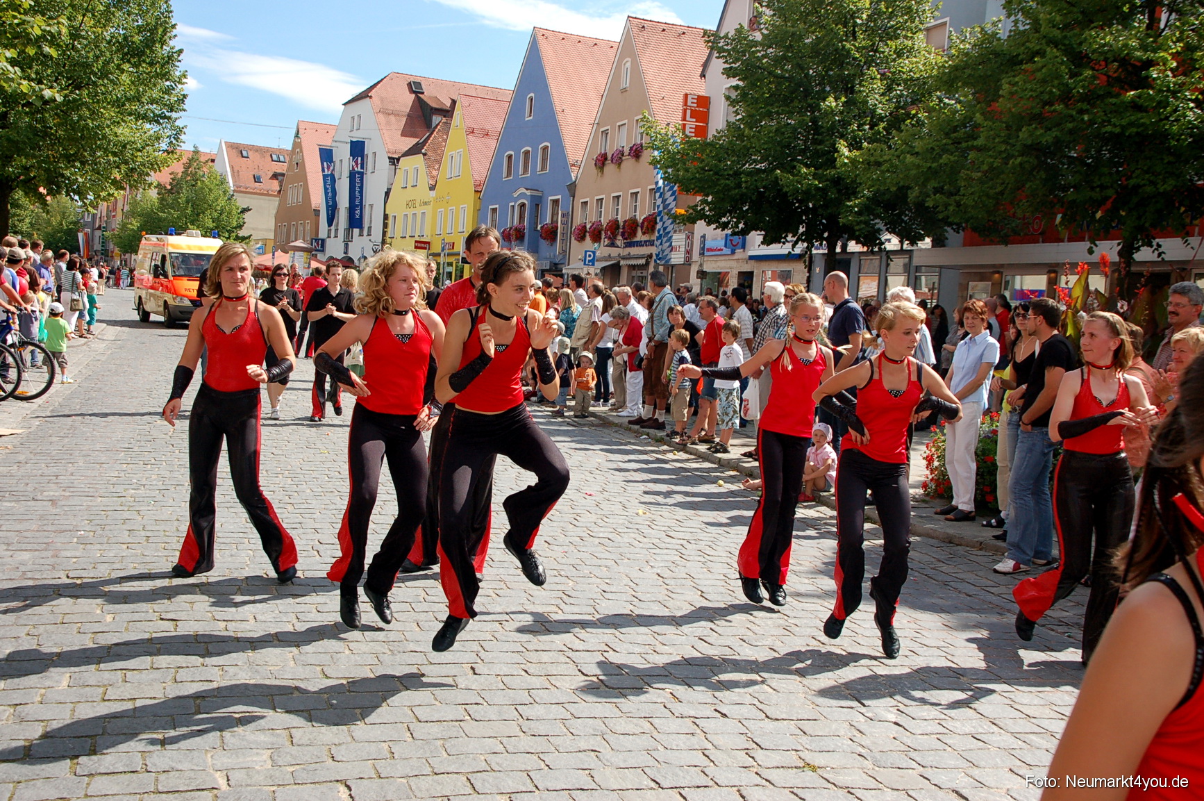 0345 Volksfestzug Neumarkt 100808