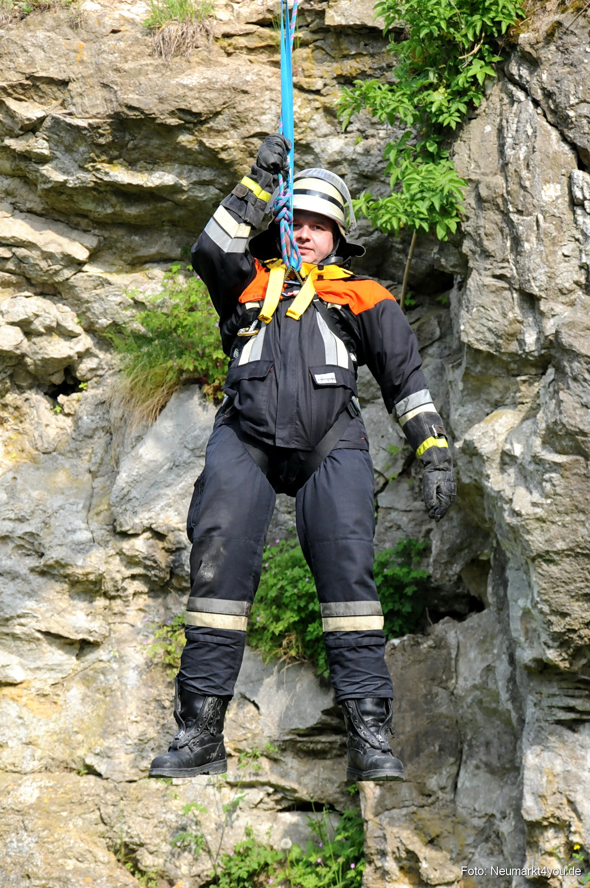 Rettungshunde Uebung Neumarkt 240508 50