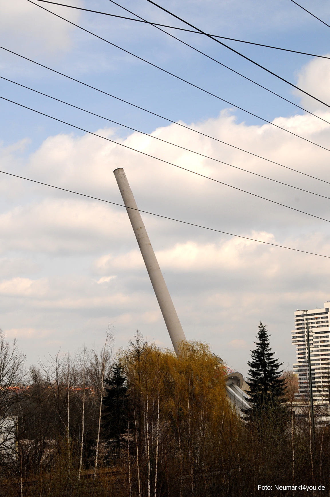 0029 Paladin Turm Sprengung 150308