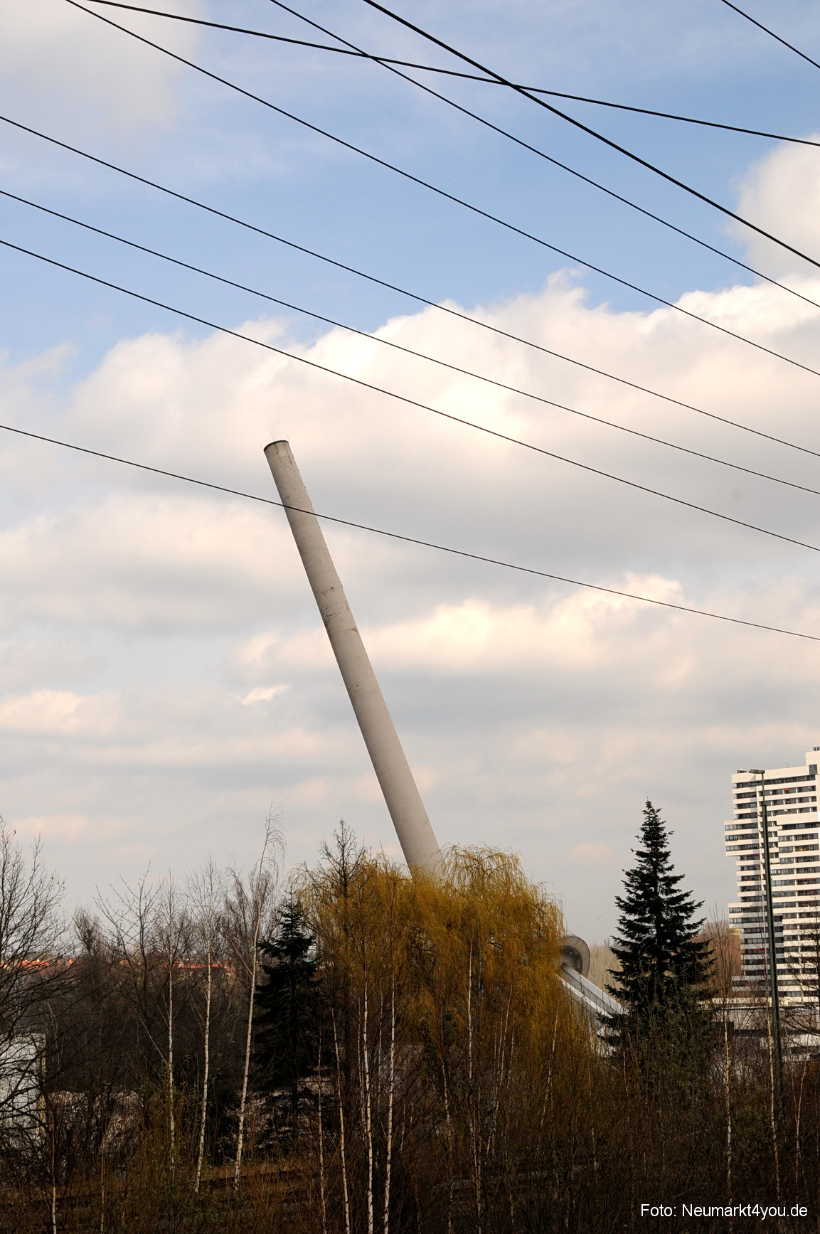 0030 Paladin Turm Sprengung 150308