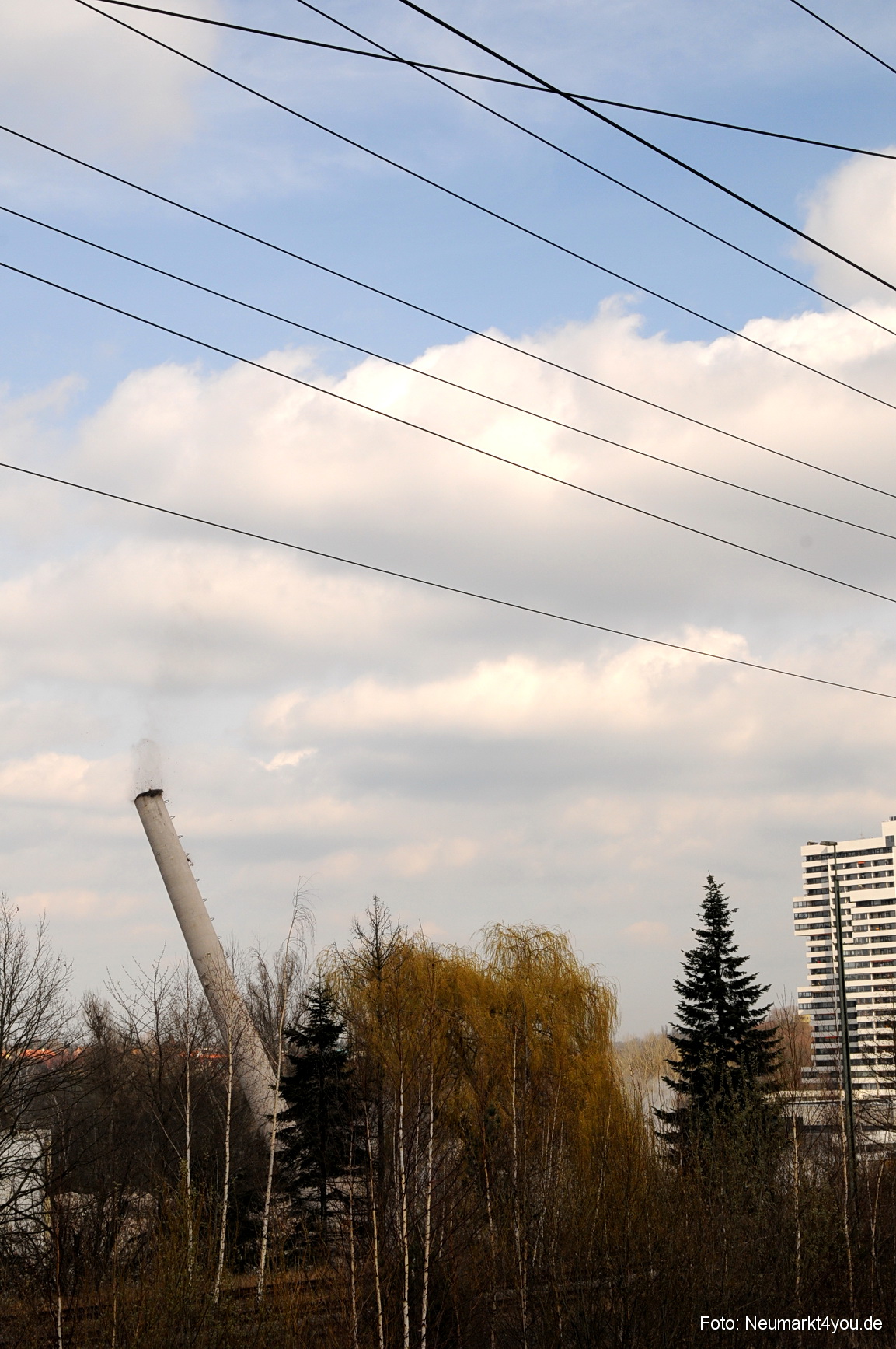 0038 Paladin Turm Sprengung 150308