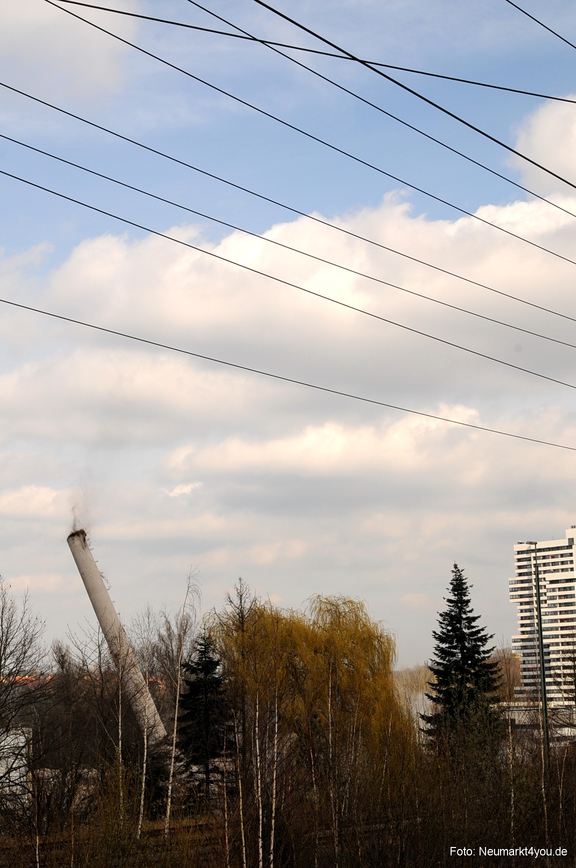 0039 Paladin Turm Sprengung 150308