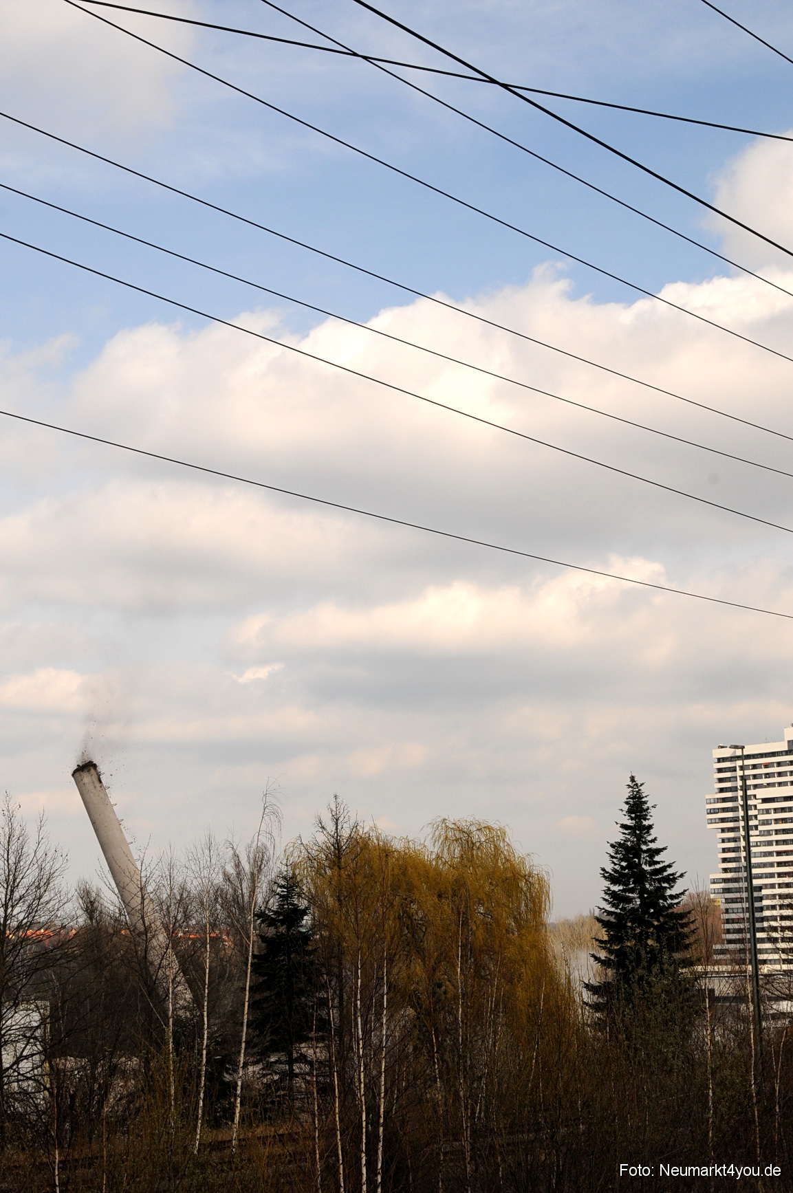 0040 Paladin Turm Sprengung 150308