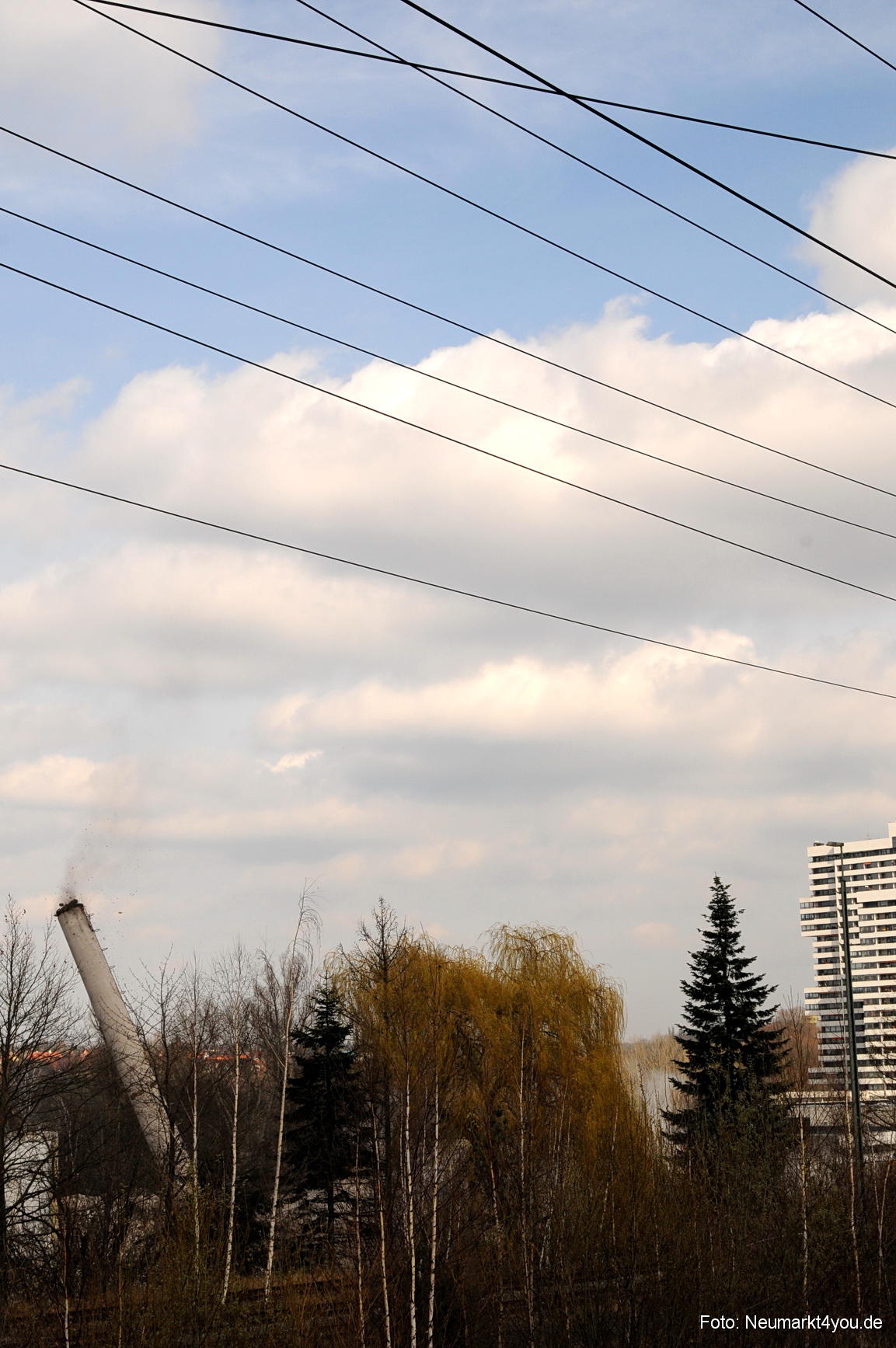 0041 Paladin Turm Sprengung 150308