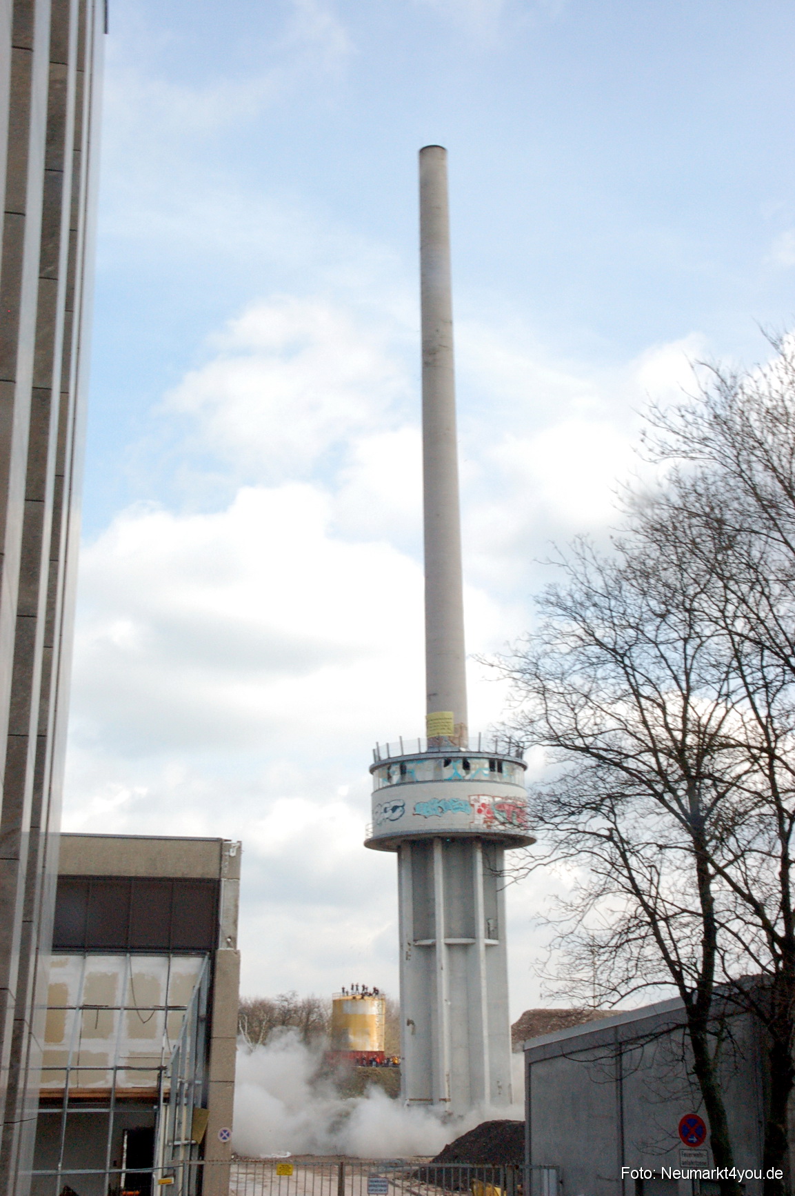 0048 Paladin Turm Sprengung 150308