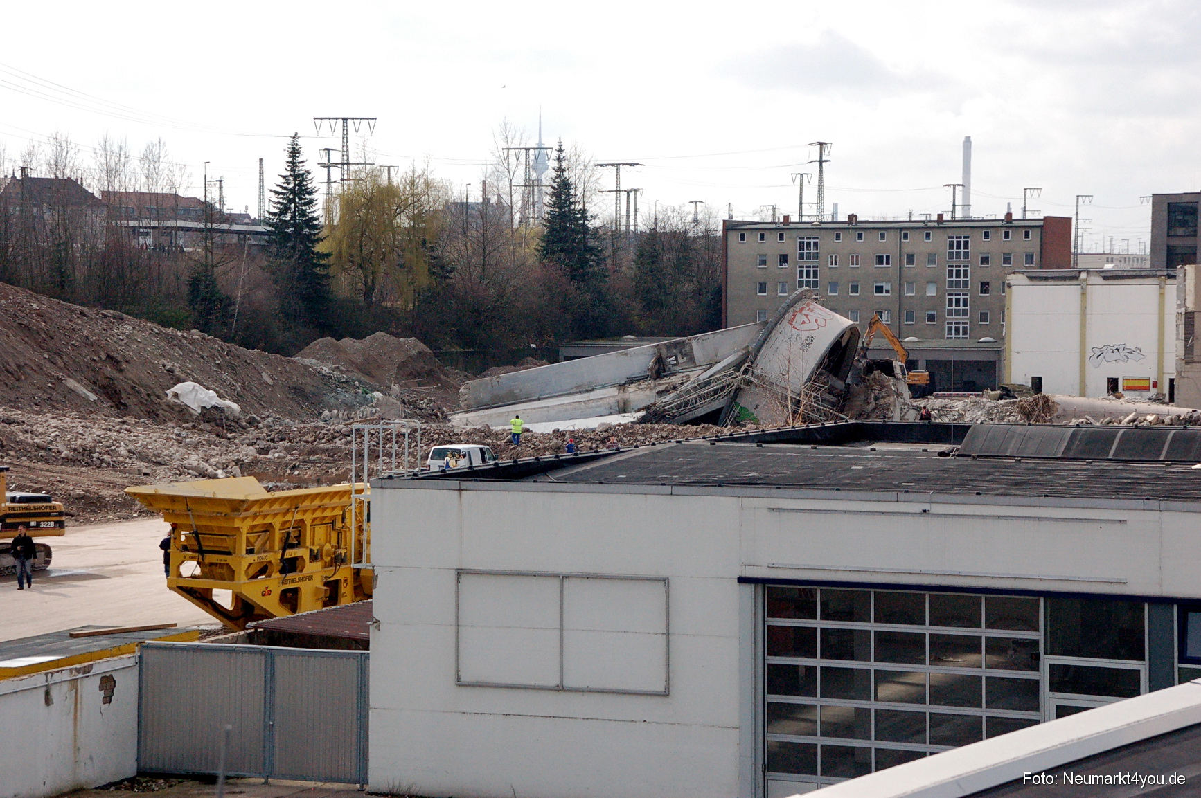 0059 Paladin Turm Sprengung 150308