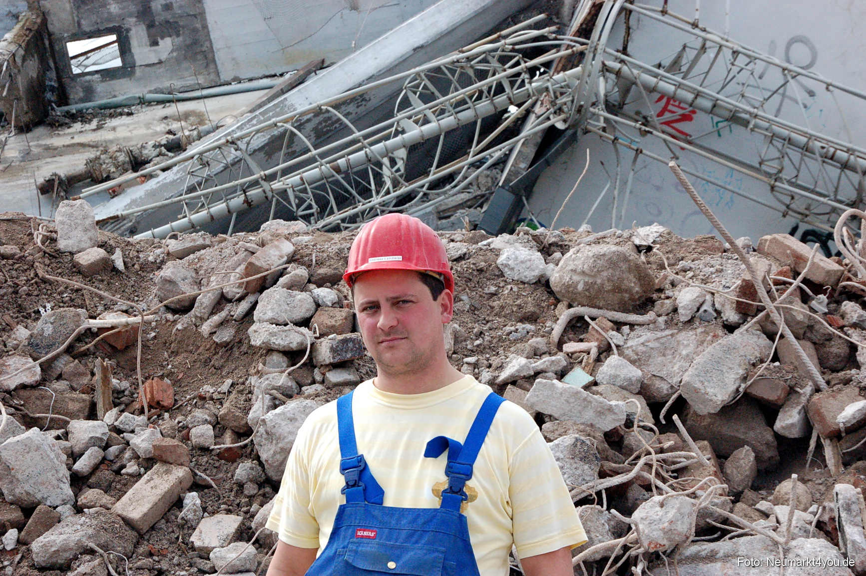 0066 Paladin Turm Sprengung 150308