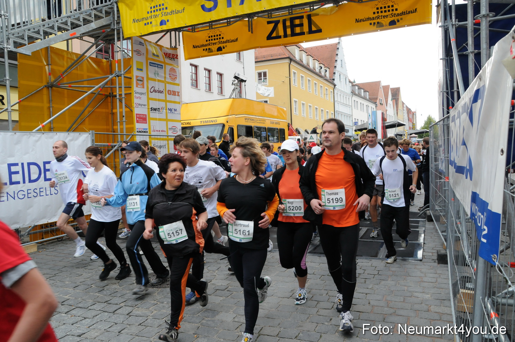 0002 Startbereich Stadtlauf Neumarkt 2008