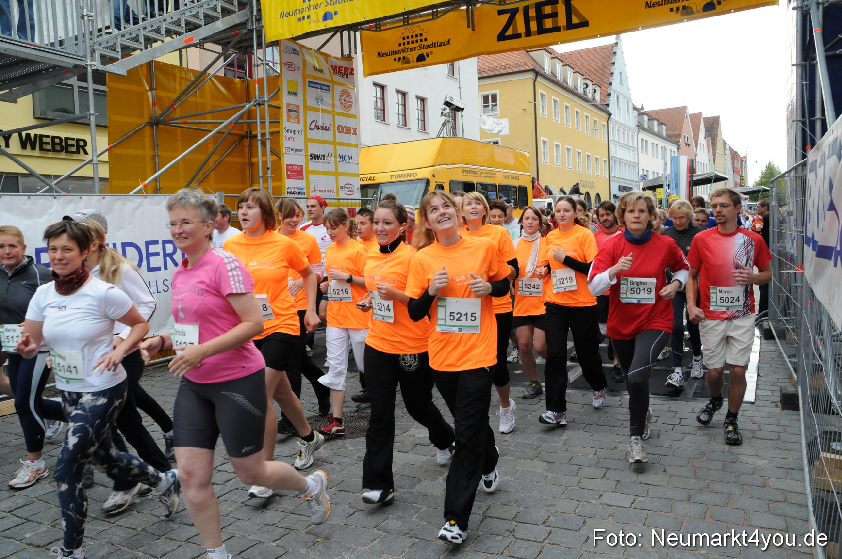 0003 Startbereich Stadtlauf Neumarkt 2008
