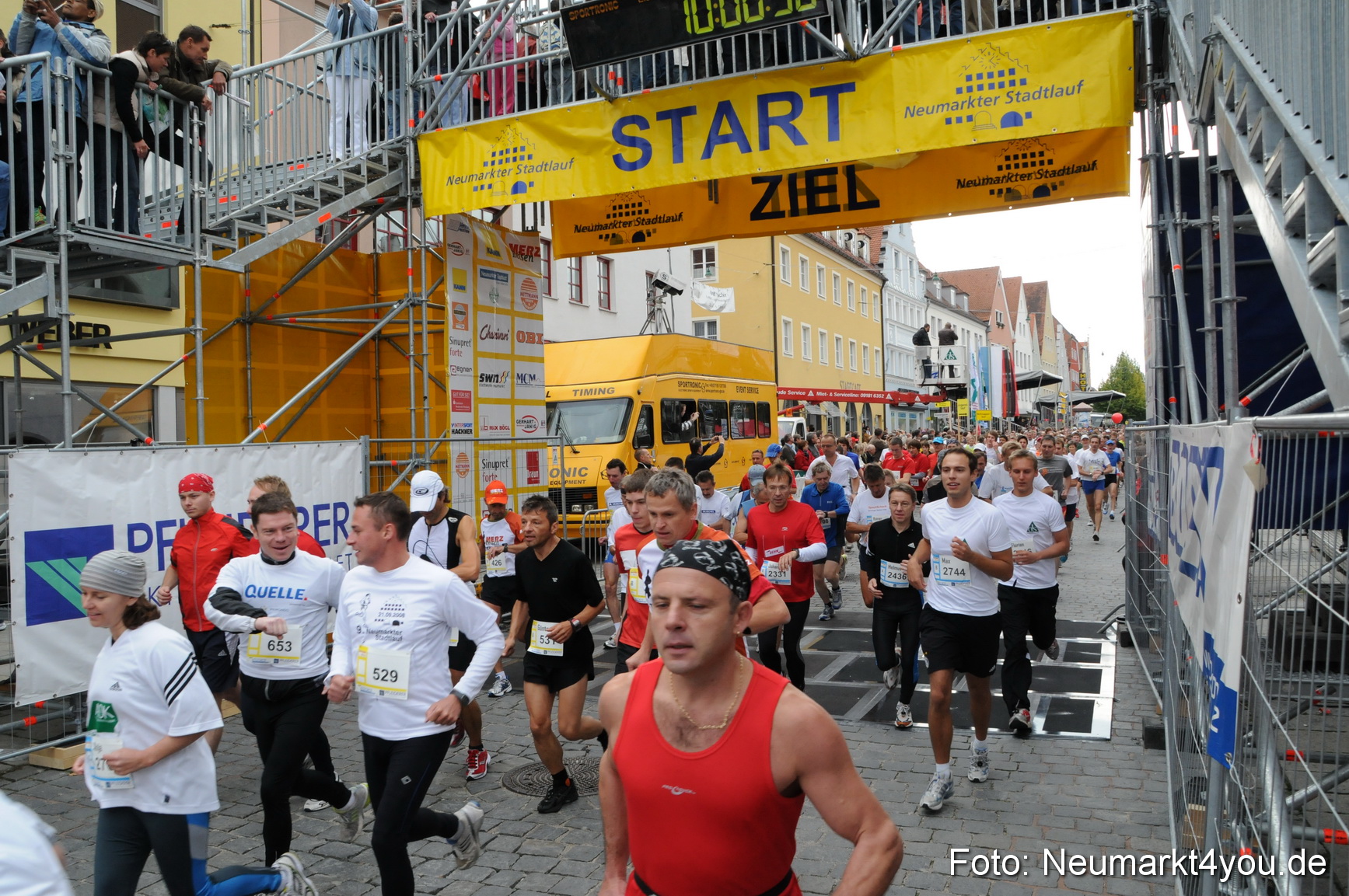 0025 Startbereich Stadtlauf Neumarkt 2008