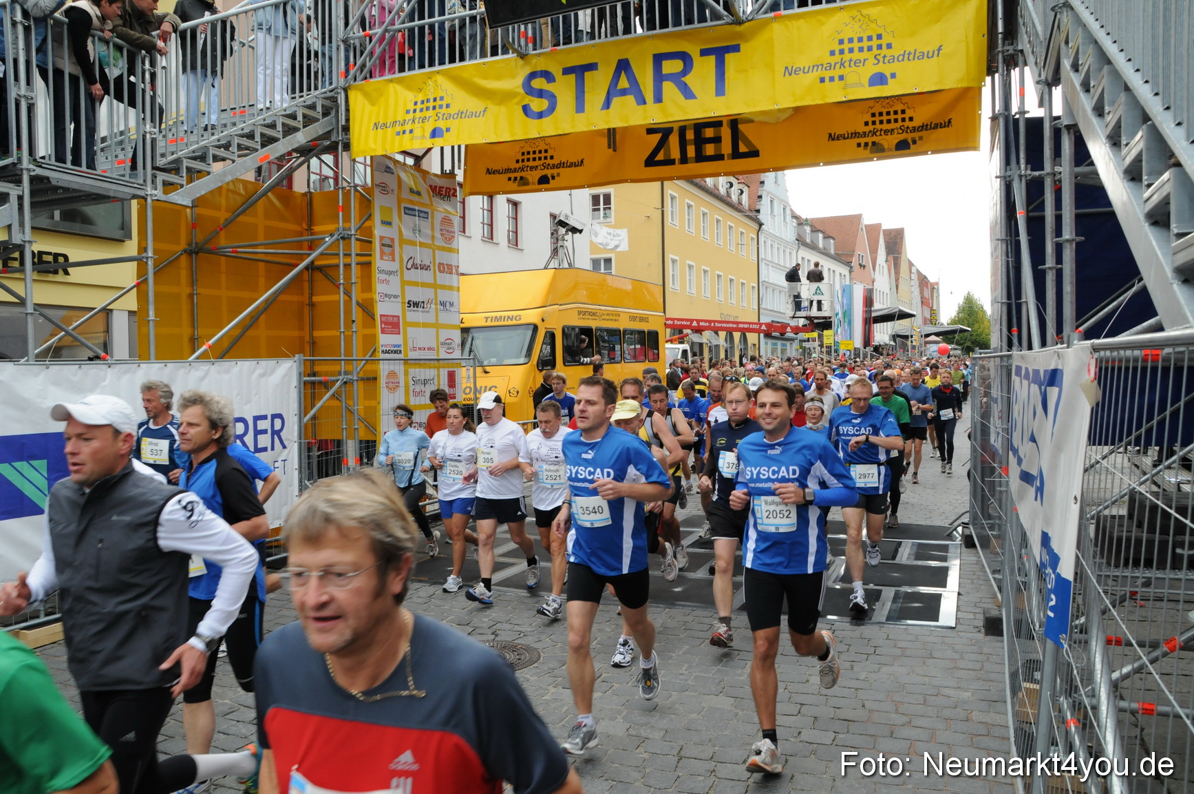 0027 Startbereich Stadtlauf Neumarkt 2008