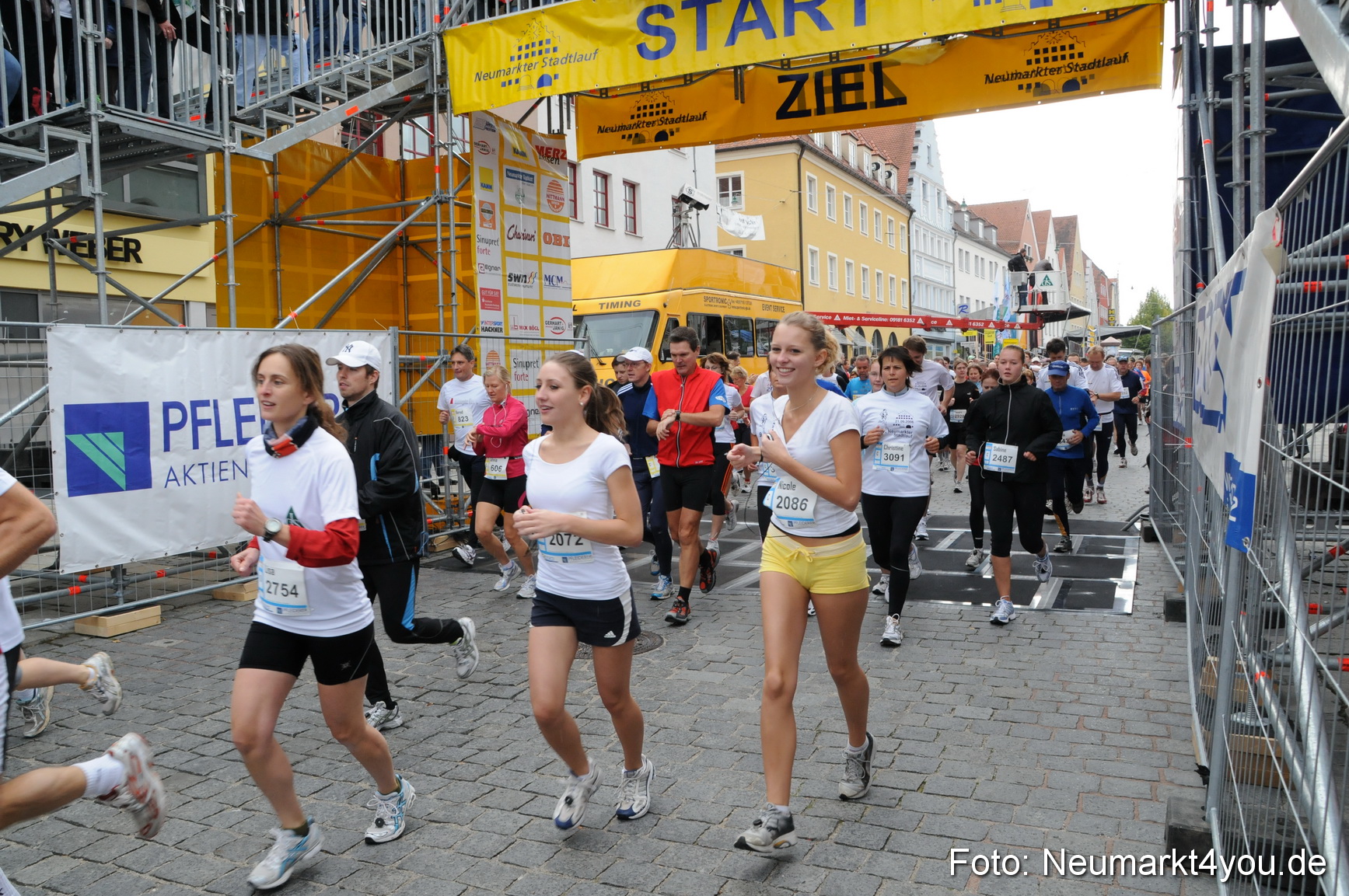 0039 Startbereich Stadtlauf Neumarkt 2008