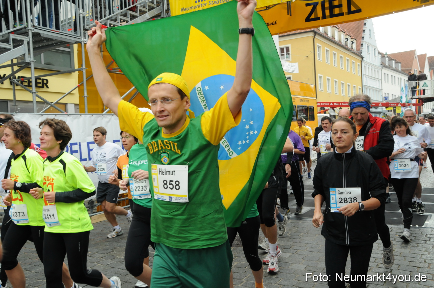 0051 Startbereich Stadtlauf Neumarkt 2008