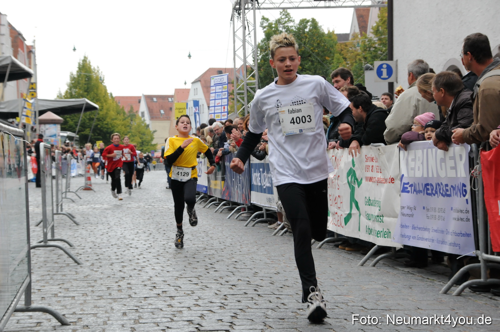 0007 Zieleinlauf Stadtlauf Neumarkt 2008
