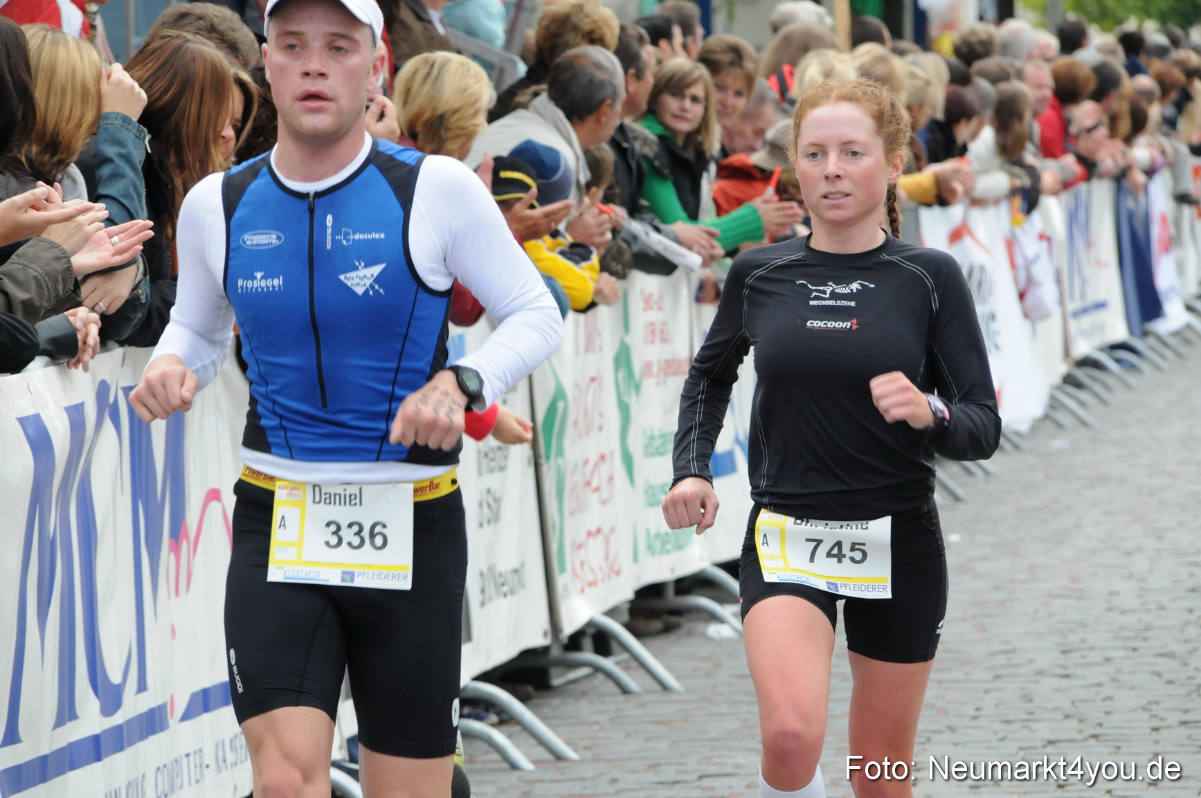 0059 Zieleinlauf Stadtlauf Neumarkt 2008
