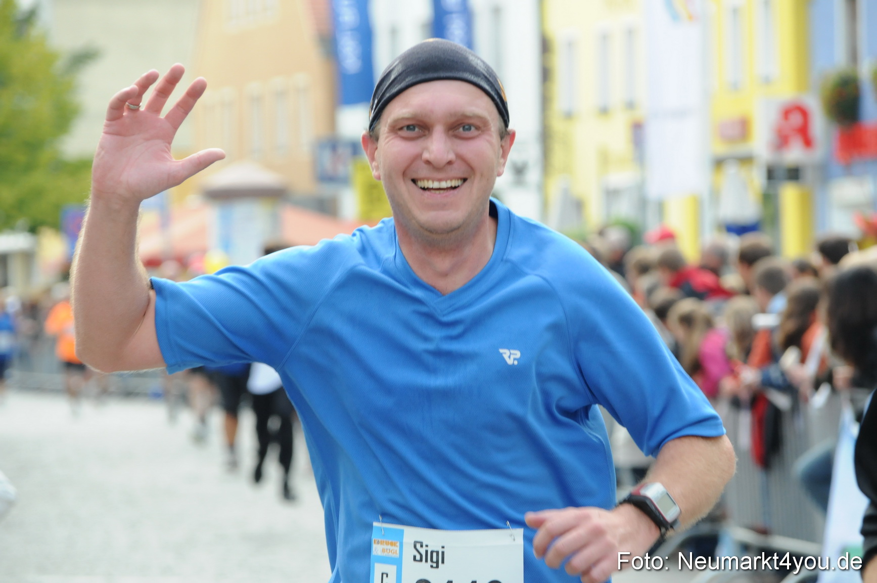 0100 Zieleinlauf Stadtlauf Neumarkt 2008