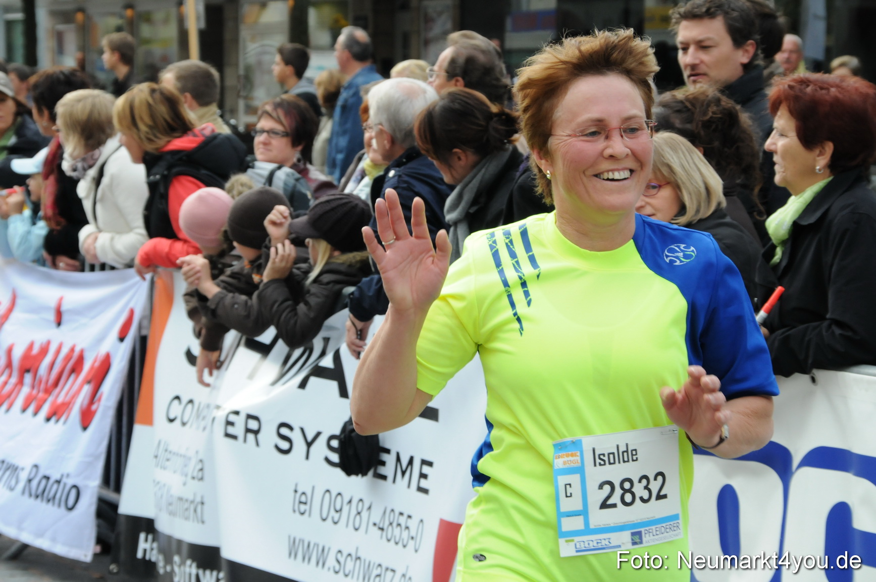 0120 Zieleinlauf Stadtlauf Neumarkt 2008