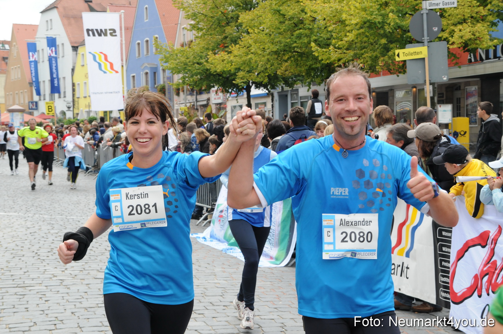 0130 Zieleinlauf Stadtlauf Neumarkt 2008