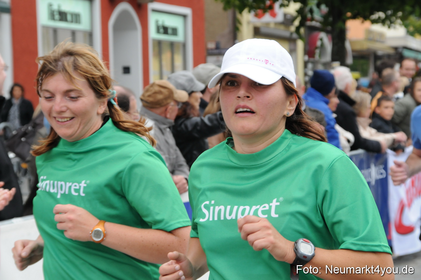 0133 Zieleinlauf Stadtlauf Neumarkt 2008