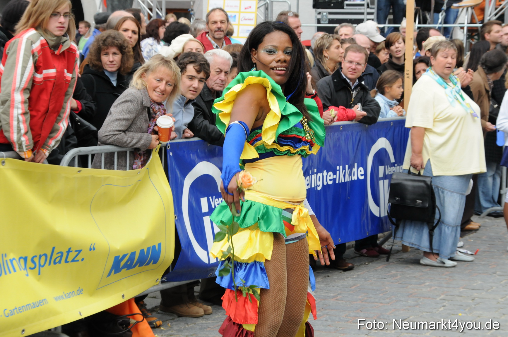 0156 Zieleinlauf Stadtlauf Neumarkt 2008