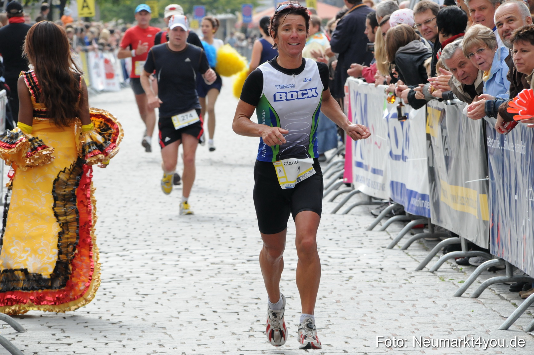 0181 Zieleinlauf Stadtlauf Neumarkt 2008