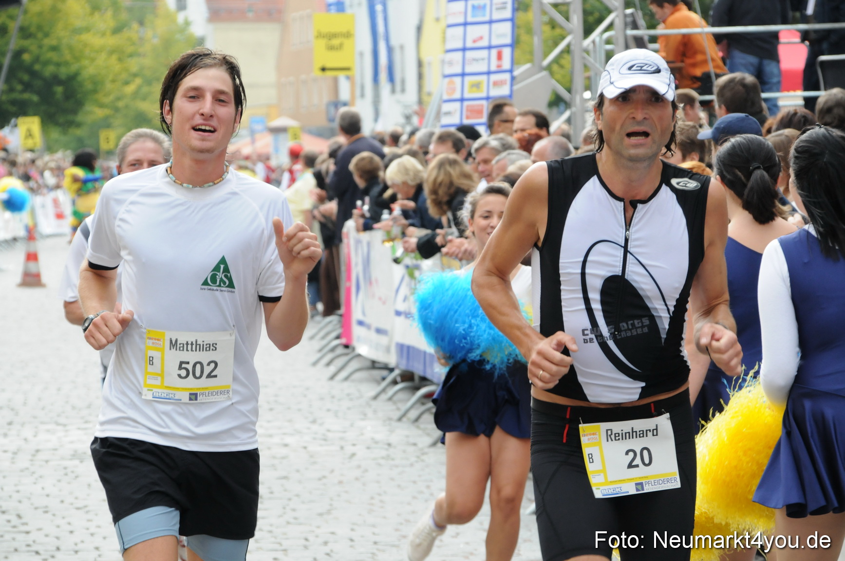 0183 Zieleinlauf Stadtlauf Neumarkt 2008